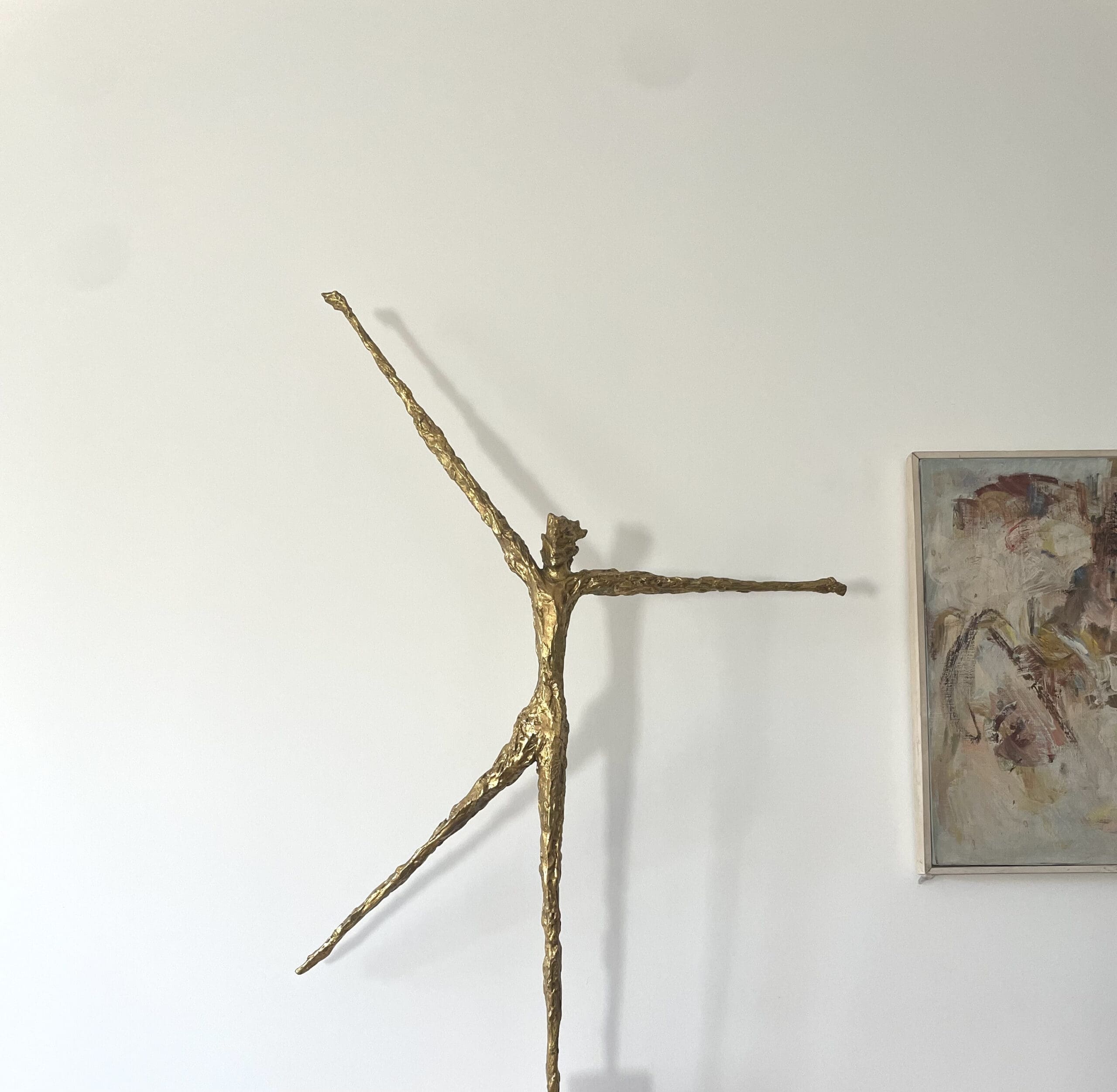 Applique Murale Félix Agostini, Rare Création en Résine Dorée (circa 1960)