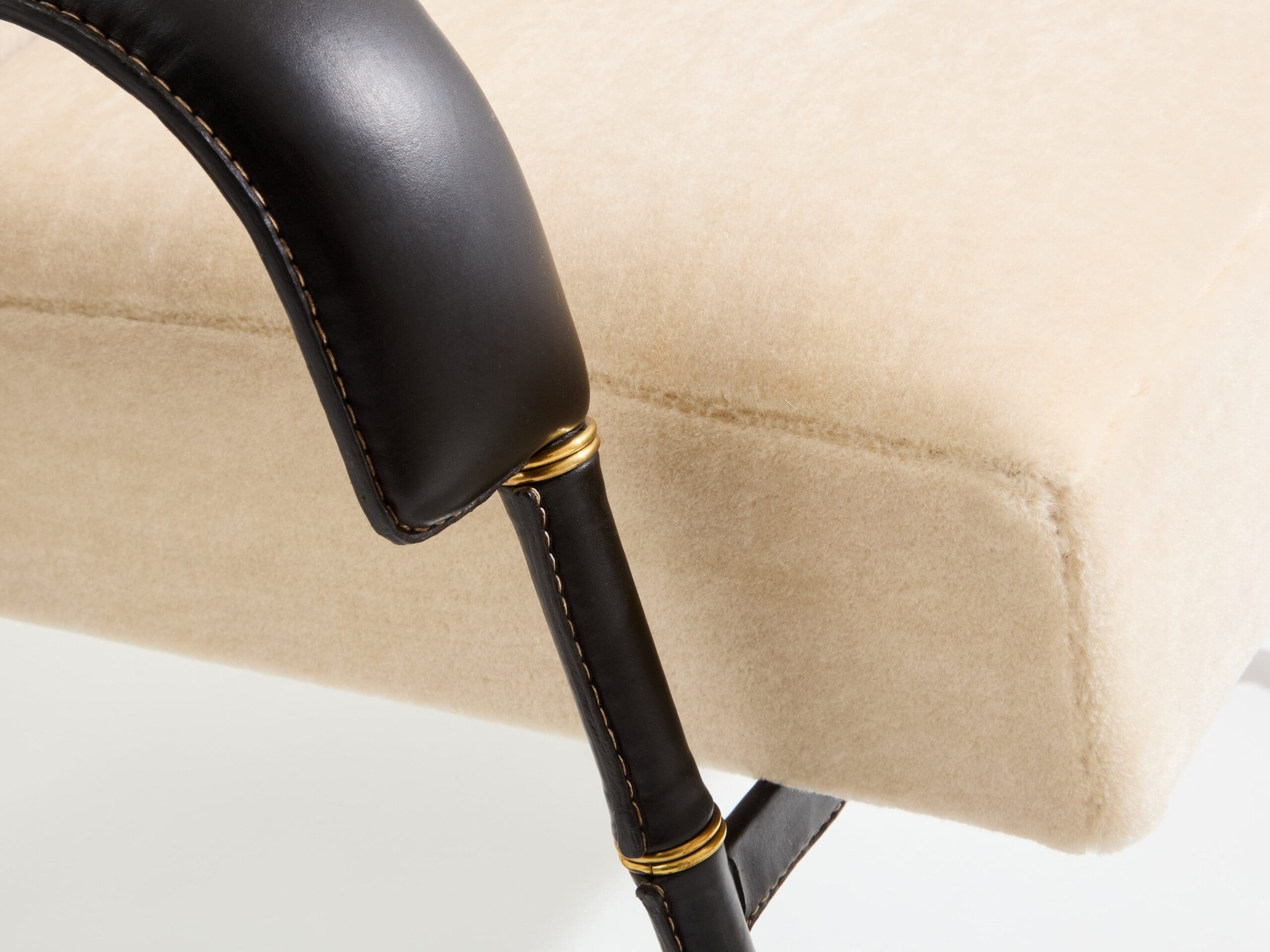 Fauteuil à bascule avec ottoman, Jacques Adnet, 1950