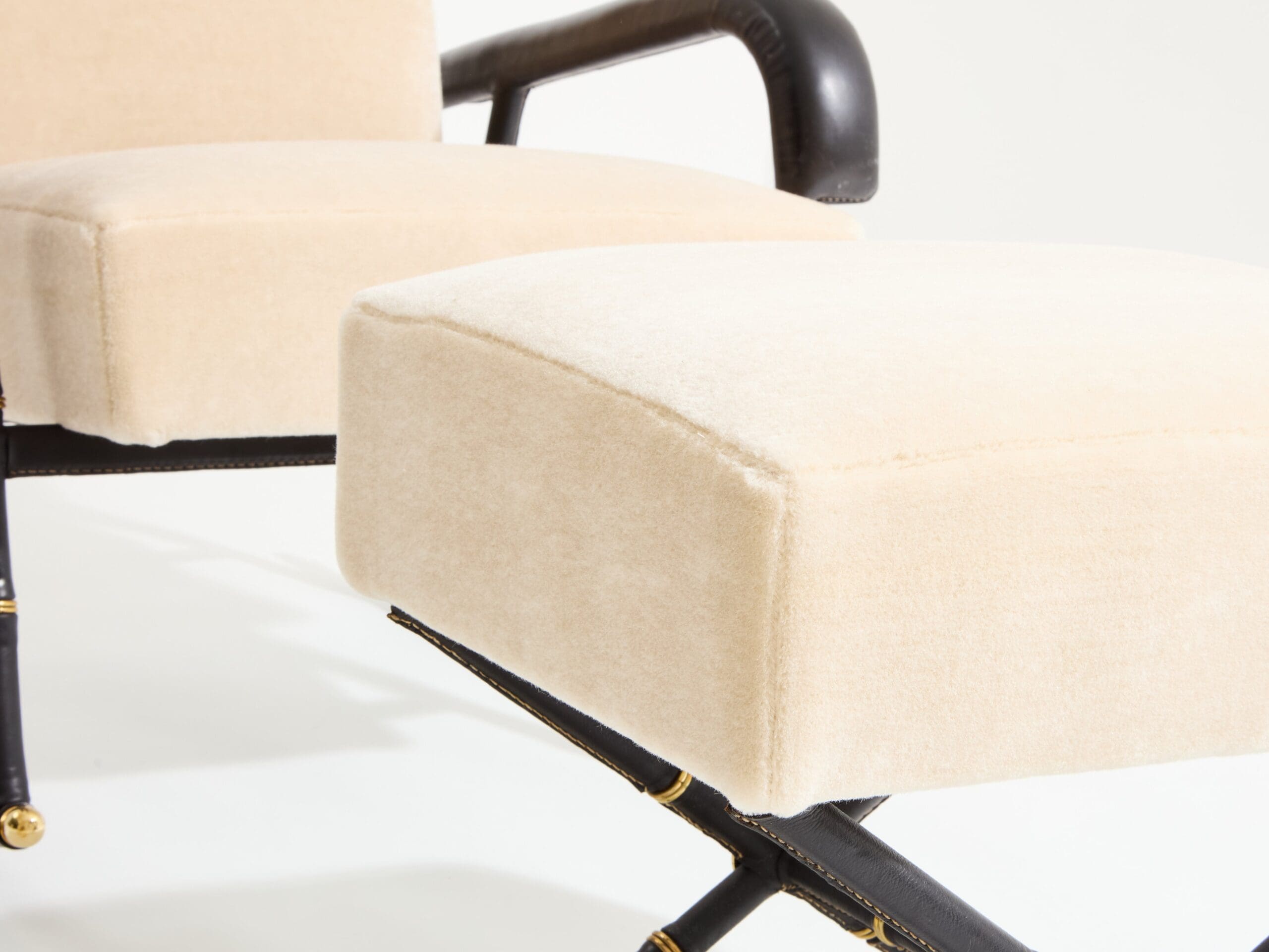 Fauteuil à bascule avec ottoman, Jacques Adnet, 1950