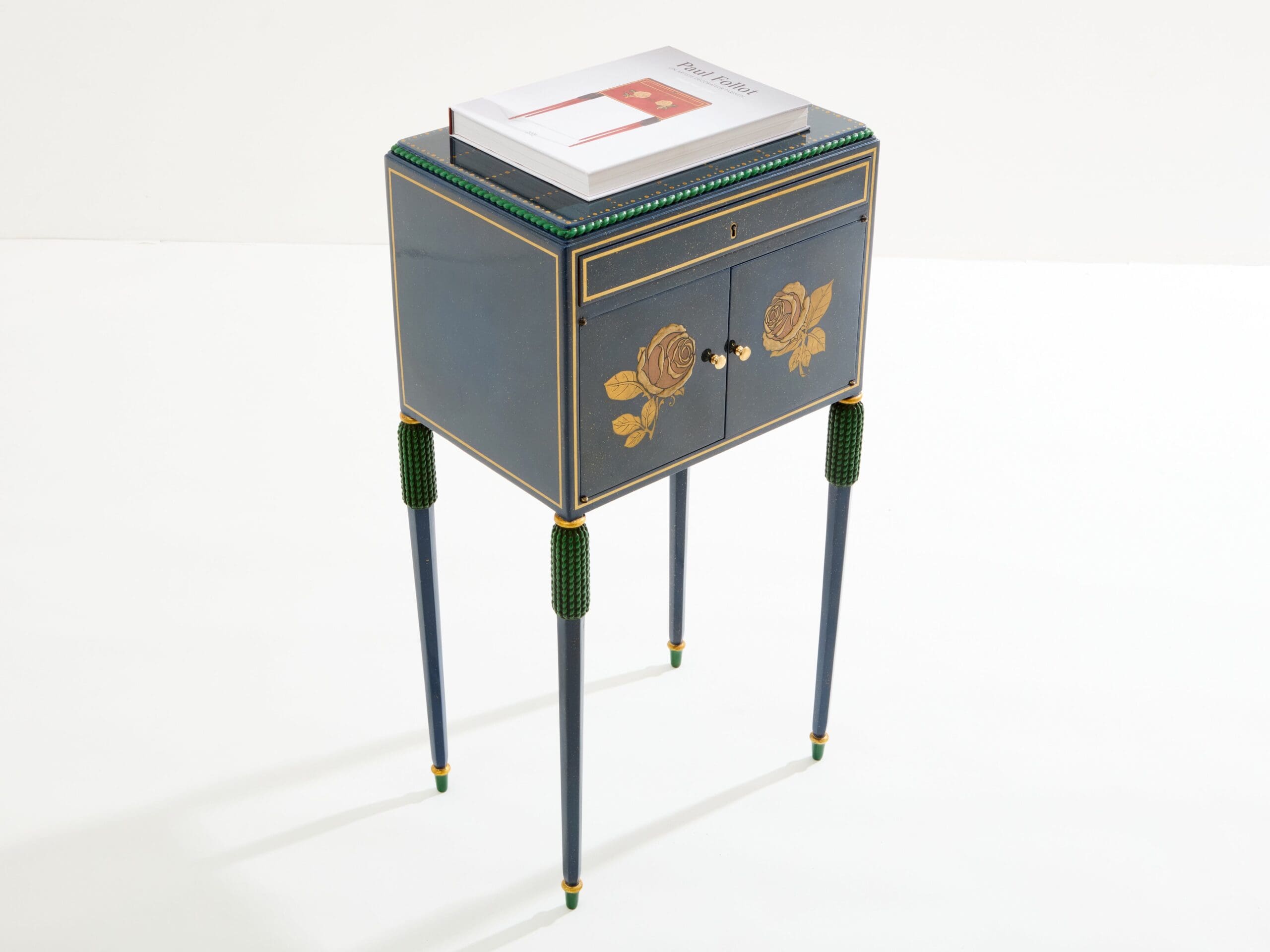 Petit cabinet en bois peint, Paul Follot, 1920