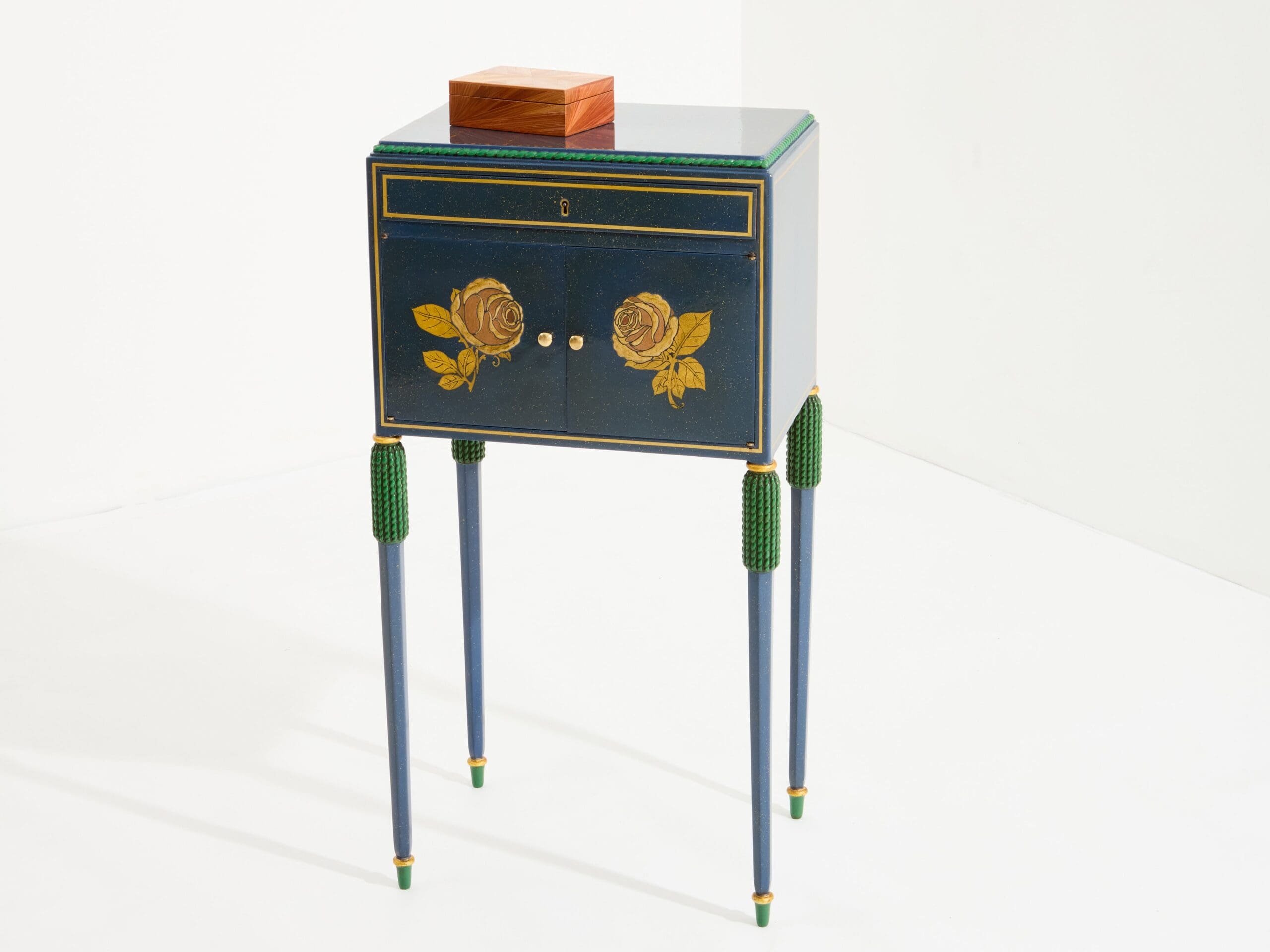 Petit cabinet en bois peint, Paul Follot, 1920