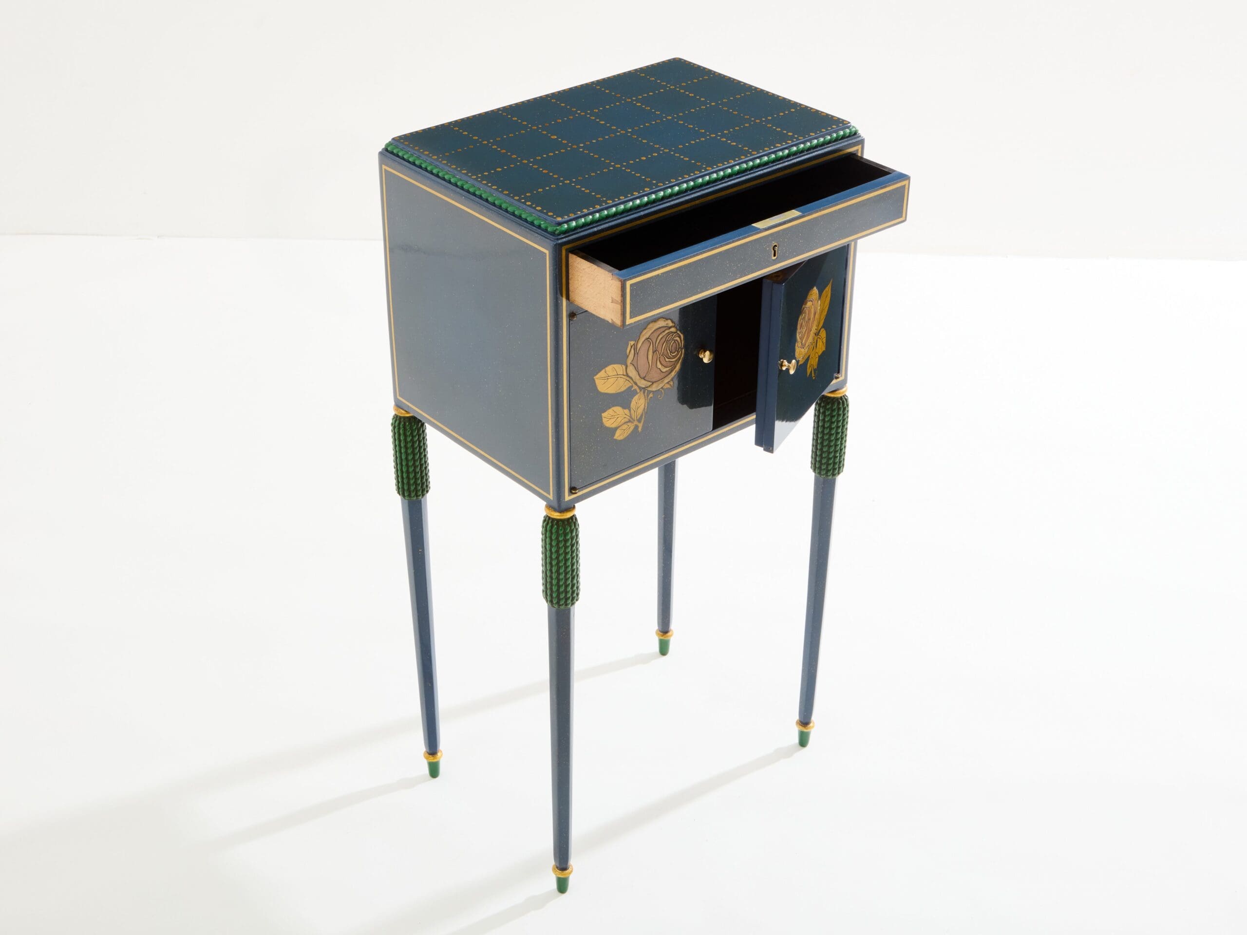 Petit cabinet en bois peint, Paul Follot, 1920