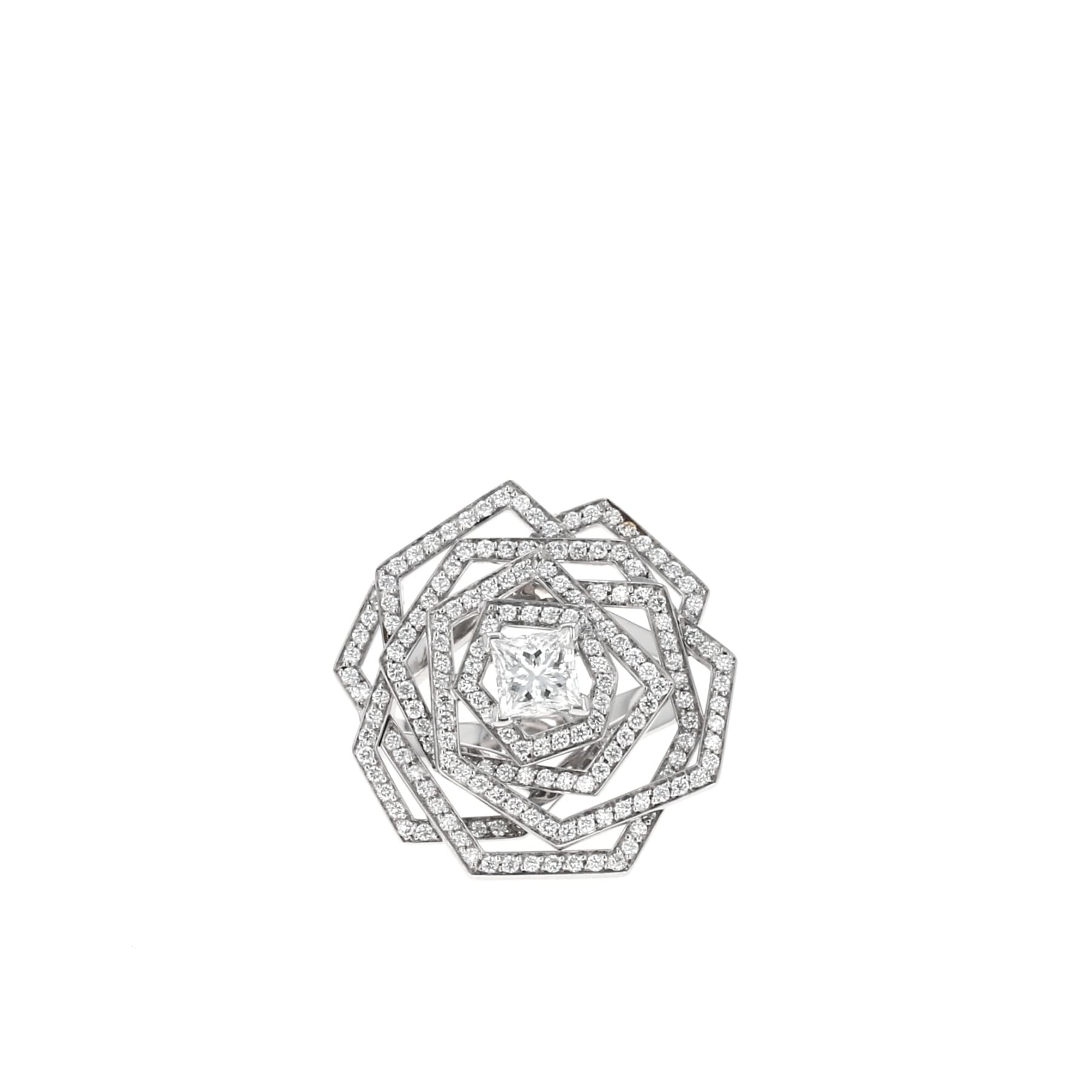 Bague Chanel 1932 en Or Blanc et Diamants – Une Œuvre de Haute Joaillerie