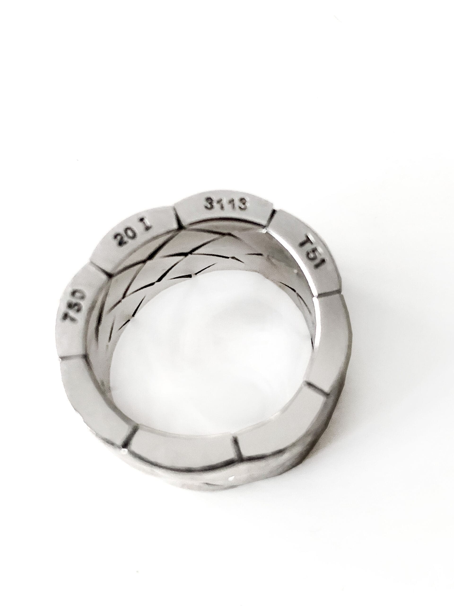 Bague Coco Crush Chanel-Matelassé Grand Modèle en Or Blanc 18K