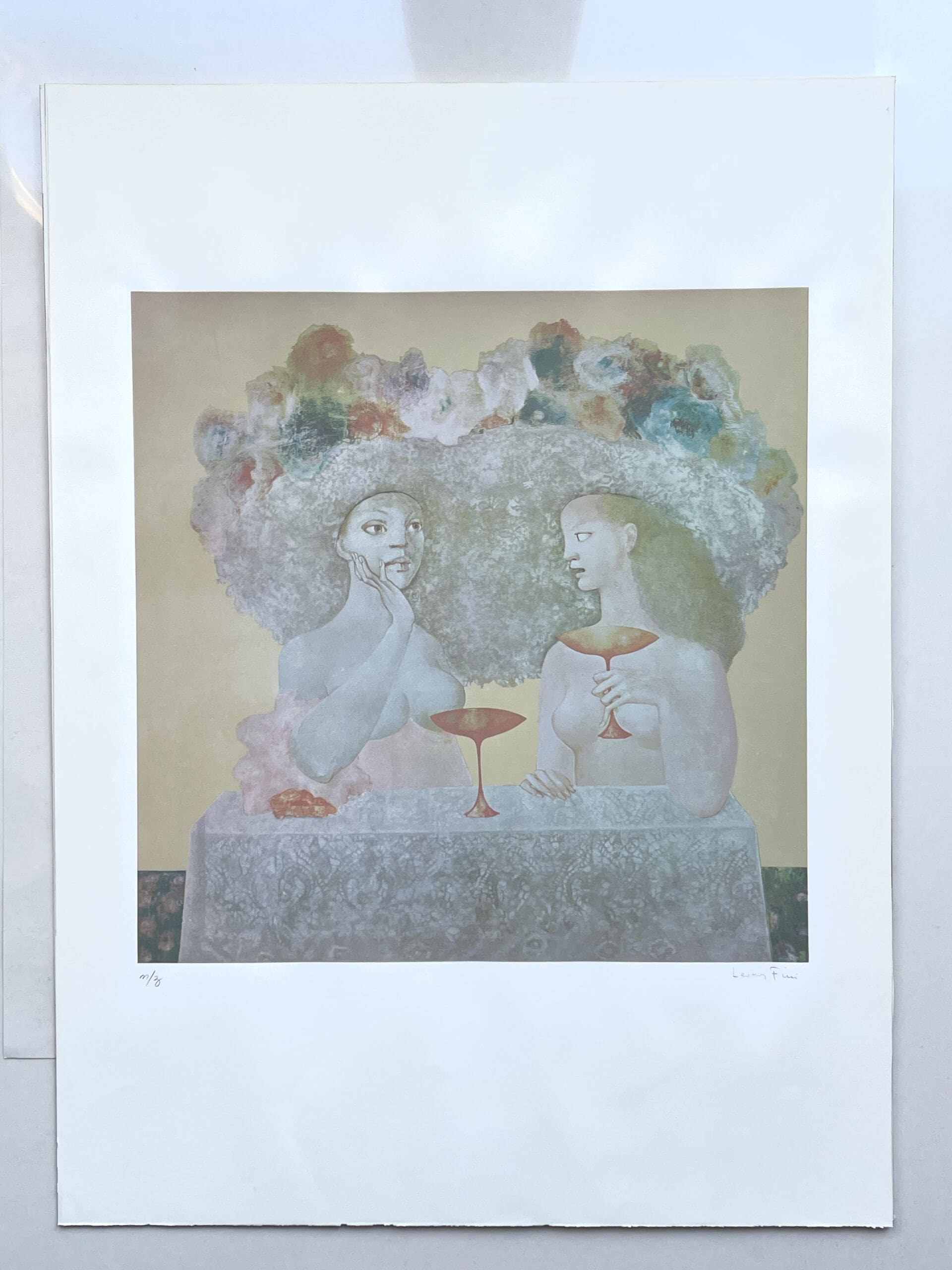 Sérigraphie Rare de Leonor Fini, Circa 1970 – Les Chapeaux Fleuris