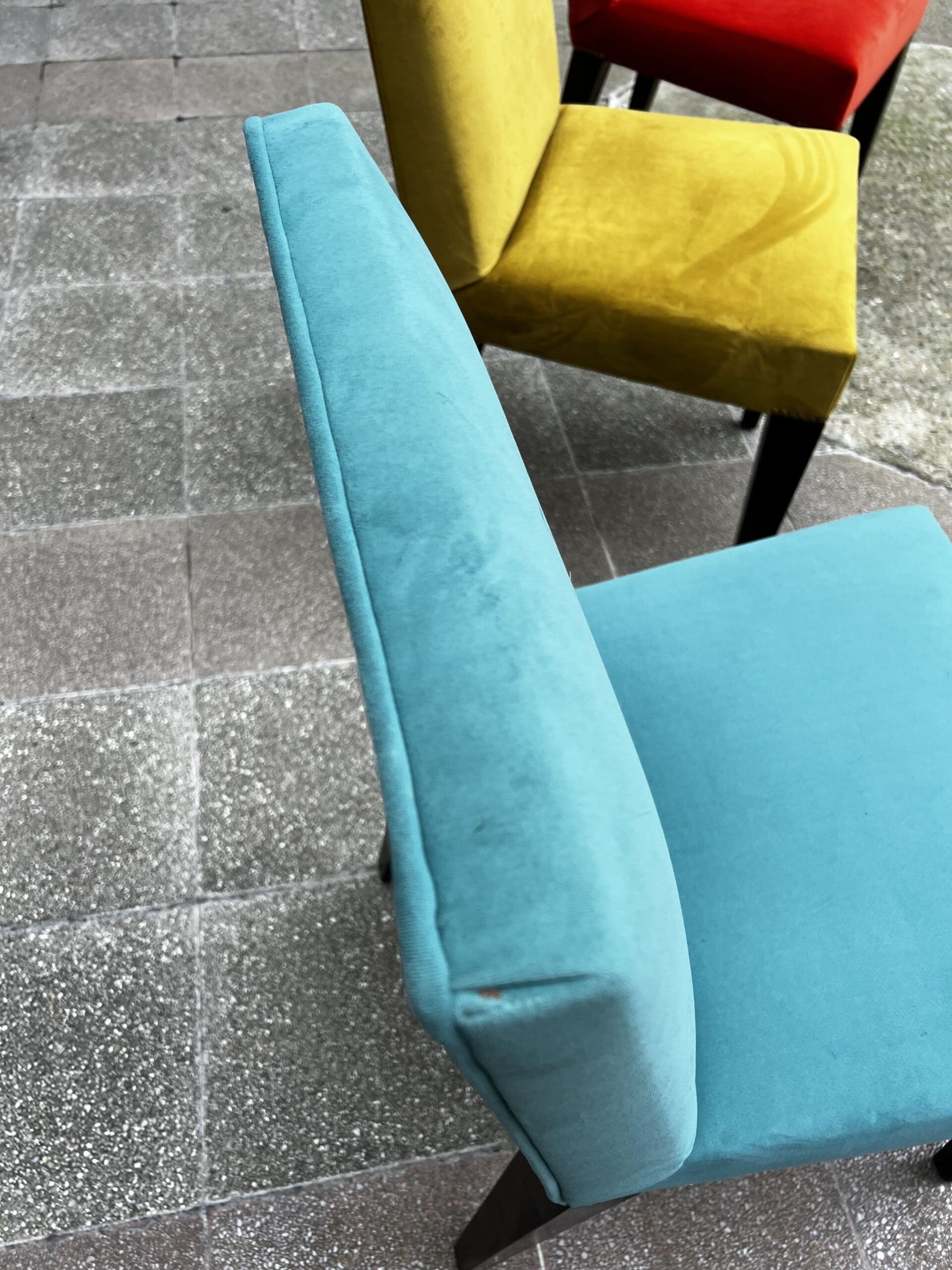 Chaises Gala par Philippe Hurel ( reste 2)  – Élégance intemporelle et design des années 1980