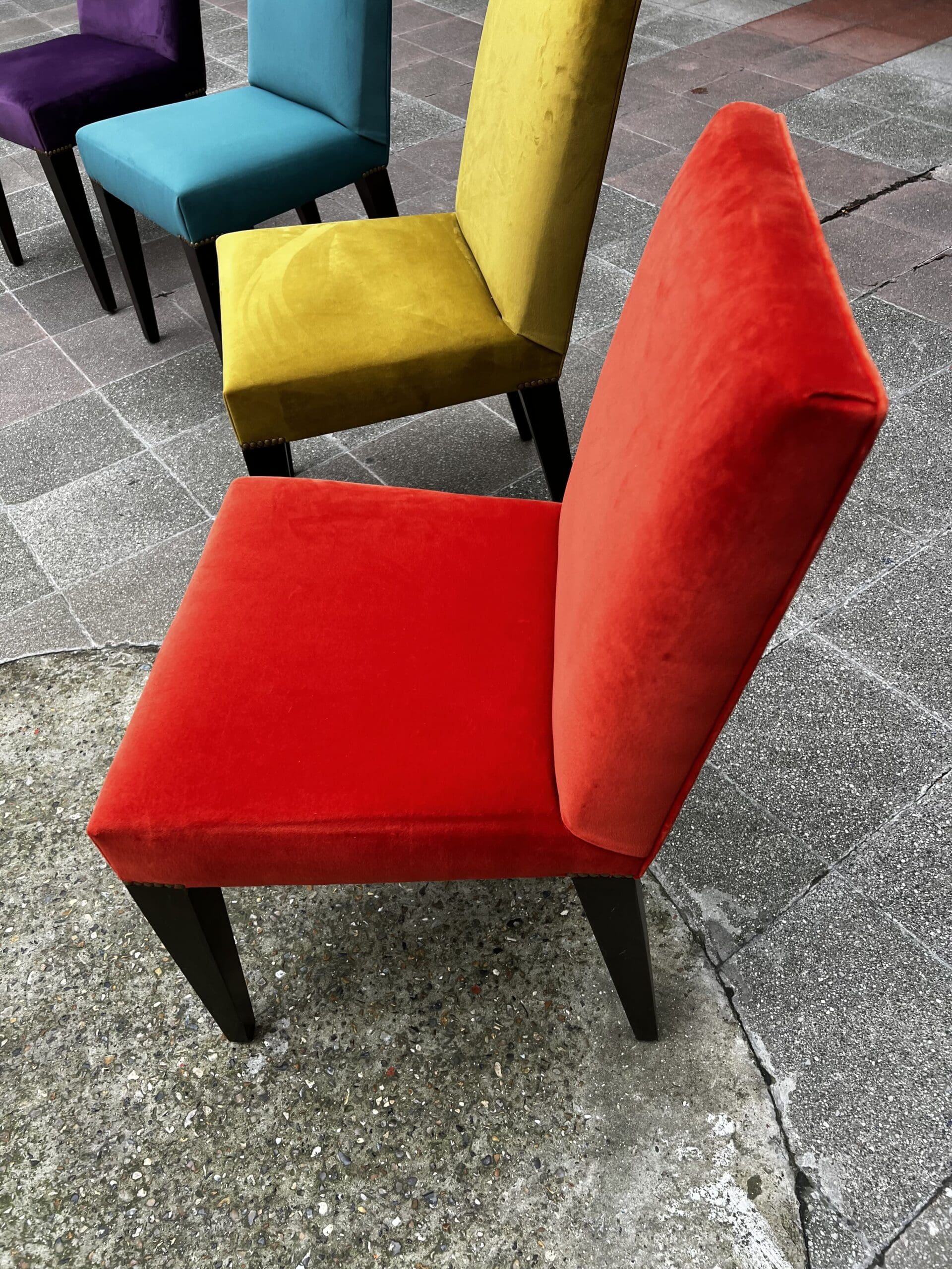 Chaises Gala par Philippe Hurel ( reste 2)  – Élégance intemporelle et design des années 1980
