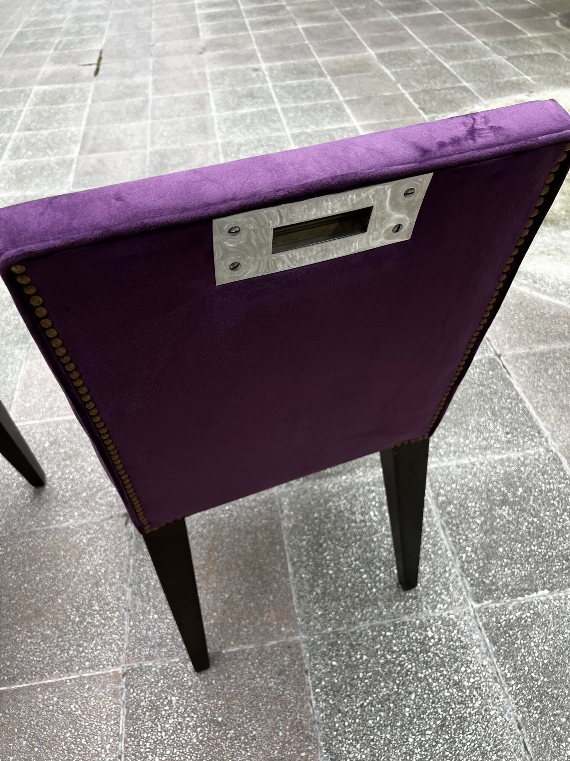 Chaises Gala par Philippe Hurel ( reste 2)  – Élégance intemporelle et design des années 1980