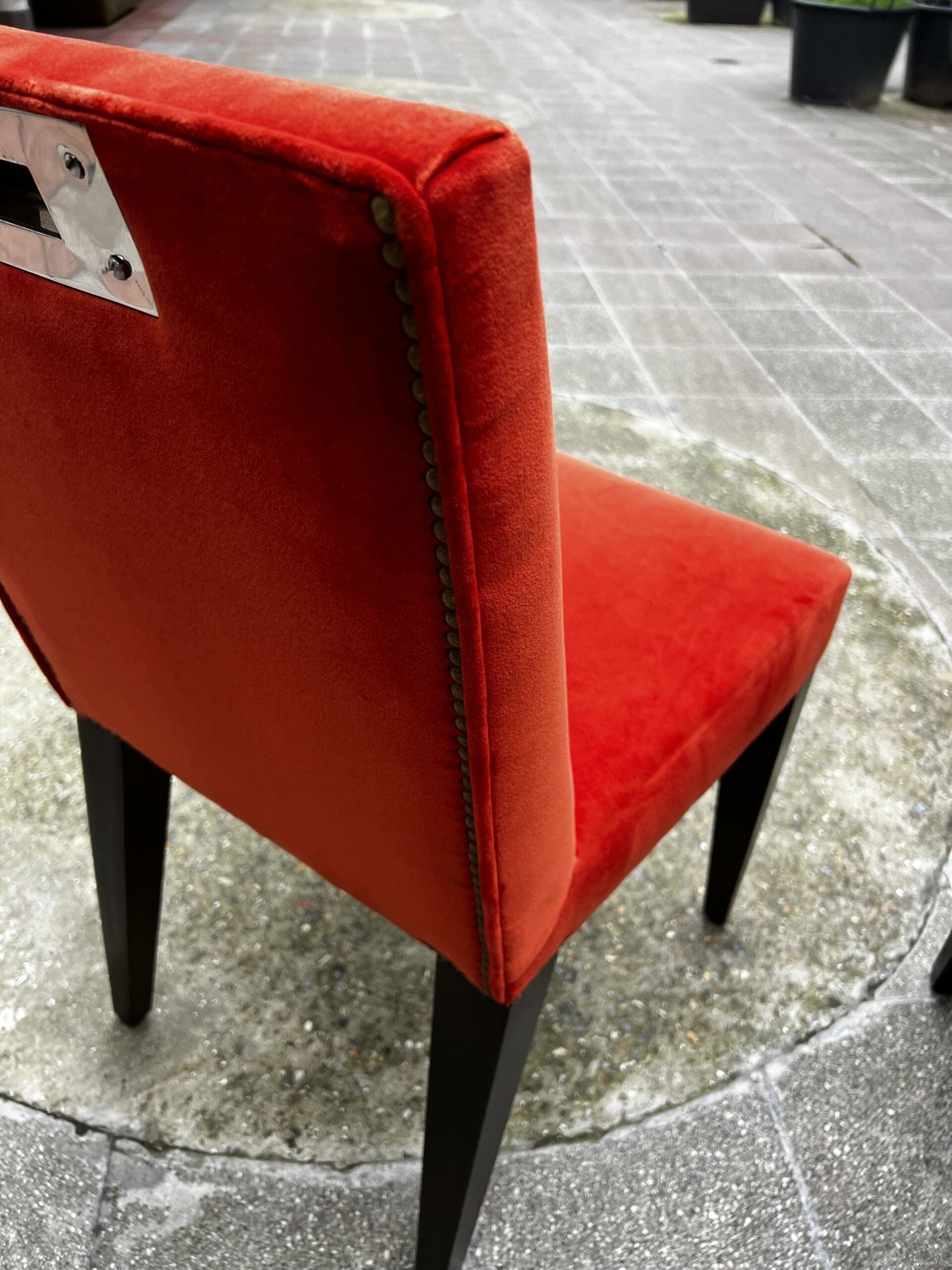 Chaises Gala par Philippe Hurel ( reste 2)  – Élégance intemporelle et design des années 1980