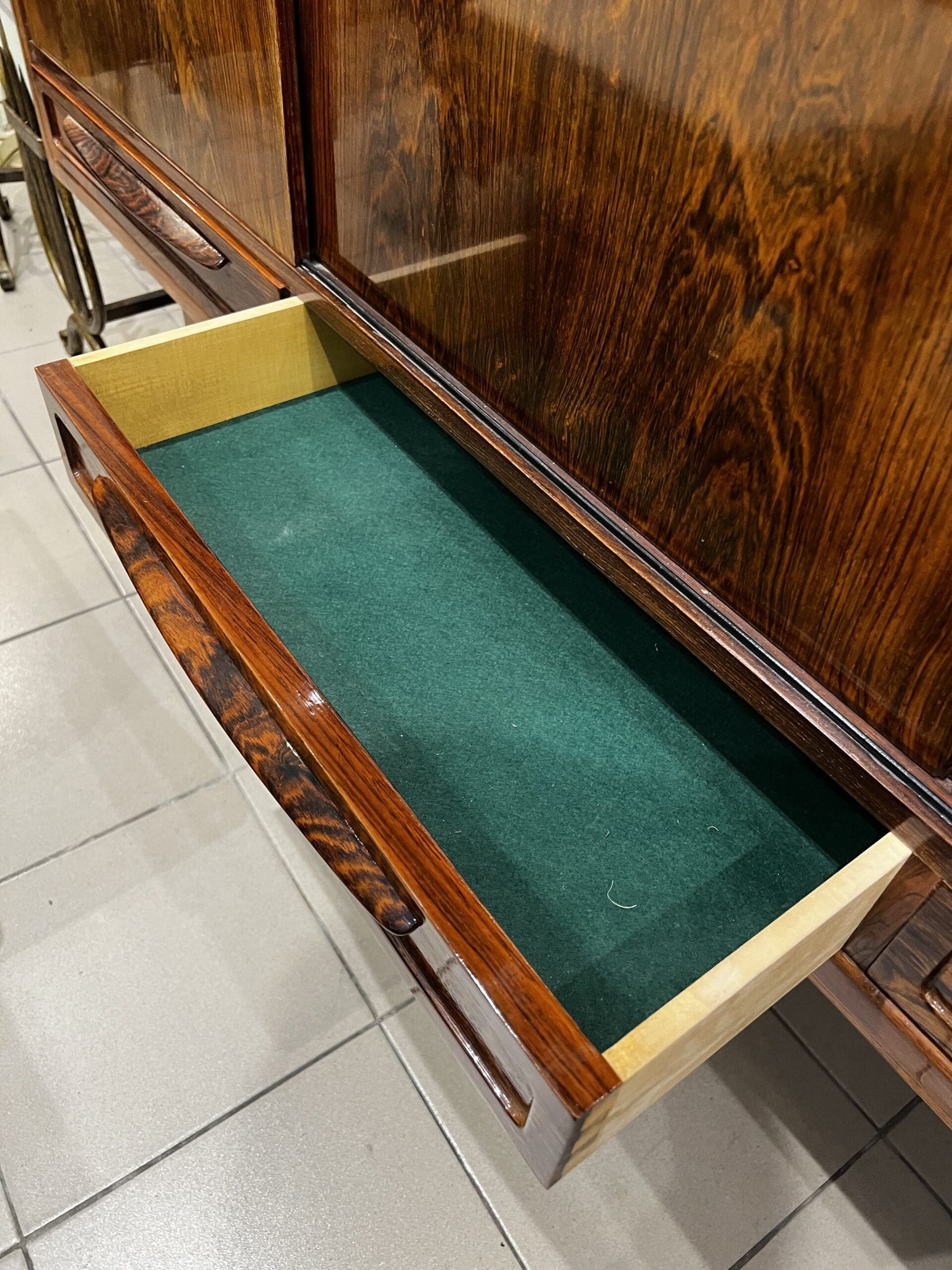 Enfilade en palissandre, design danois par Børge Mogensen (1950)
