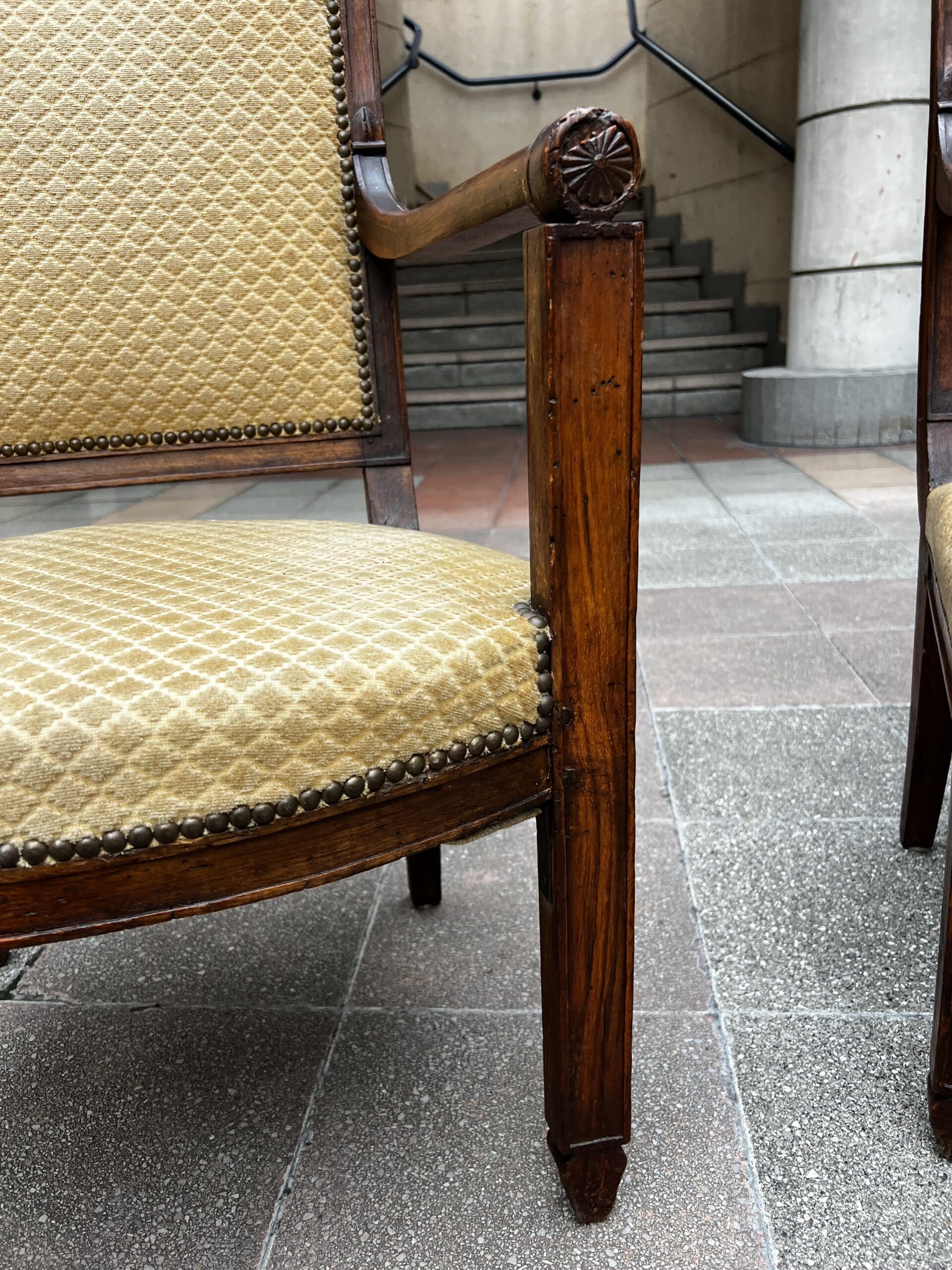 Fauteuils Directoire 18e Bois Massif Damassé Doré