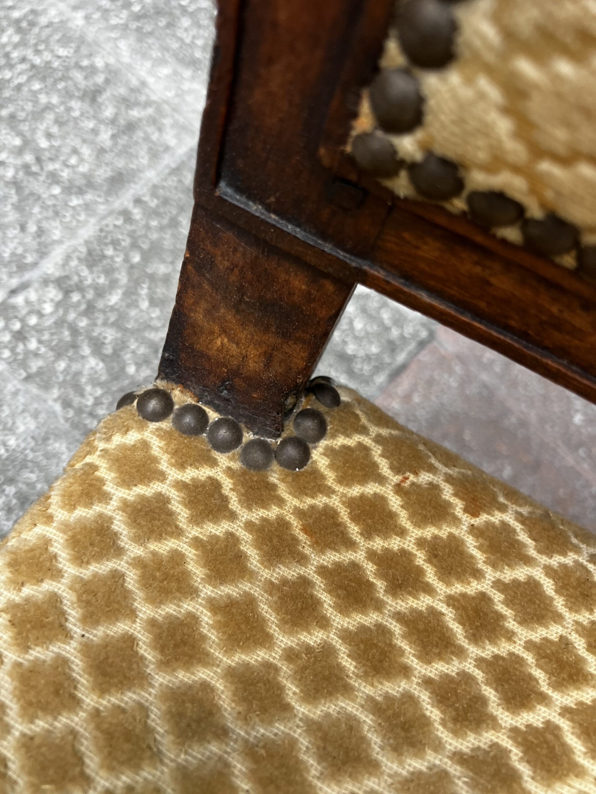 Fauteuils Directoire 18e Bois Massif Damassé Doré