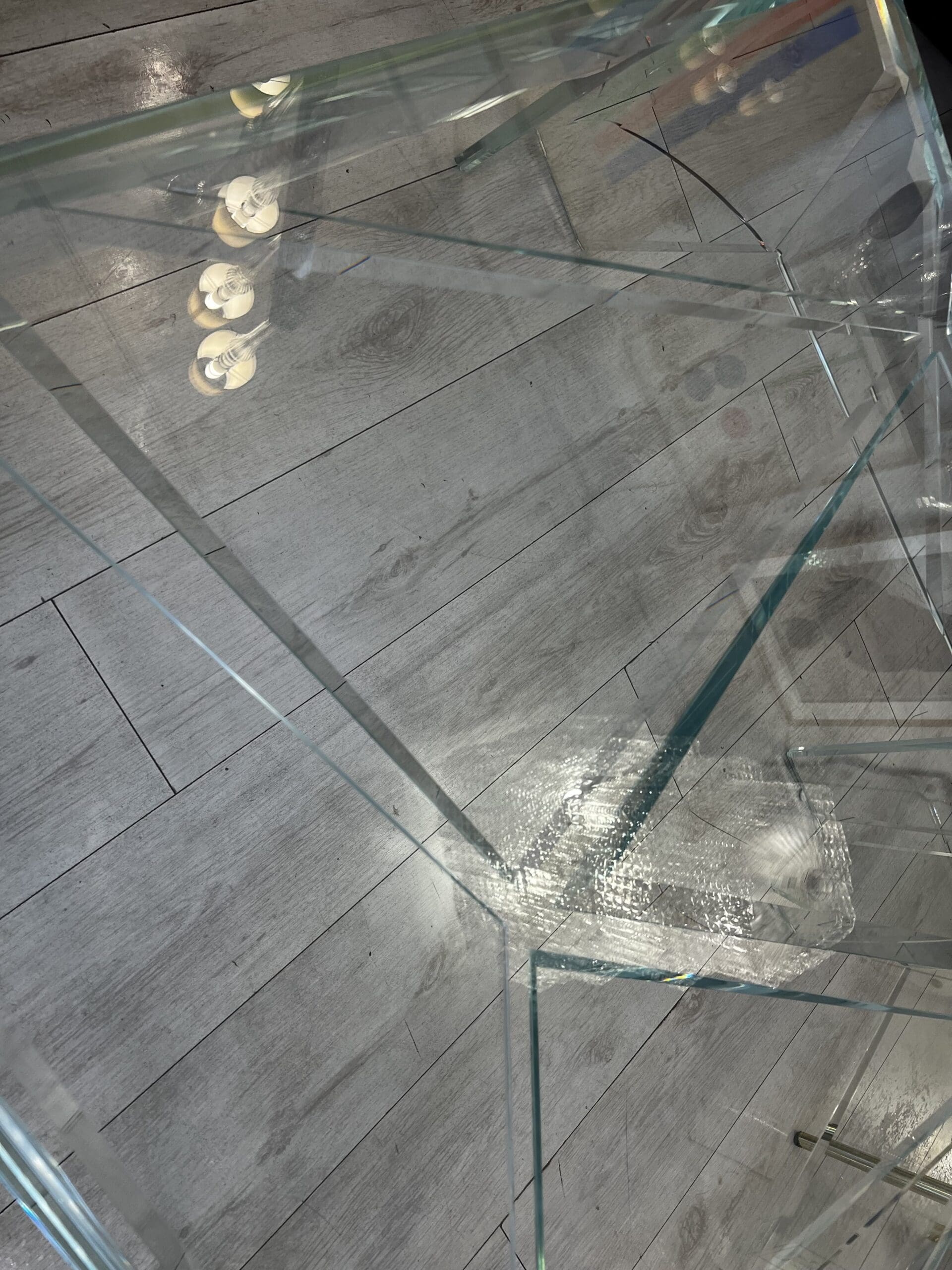 Table Basse « Hypertable » par Mario Bellini