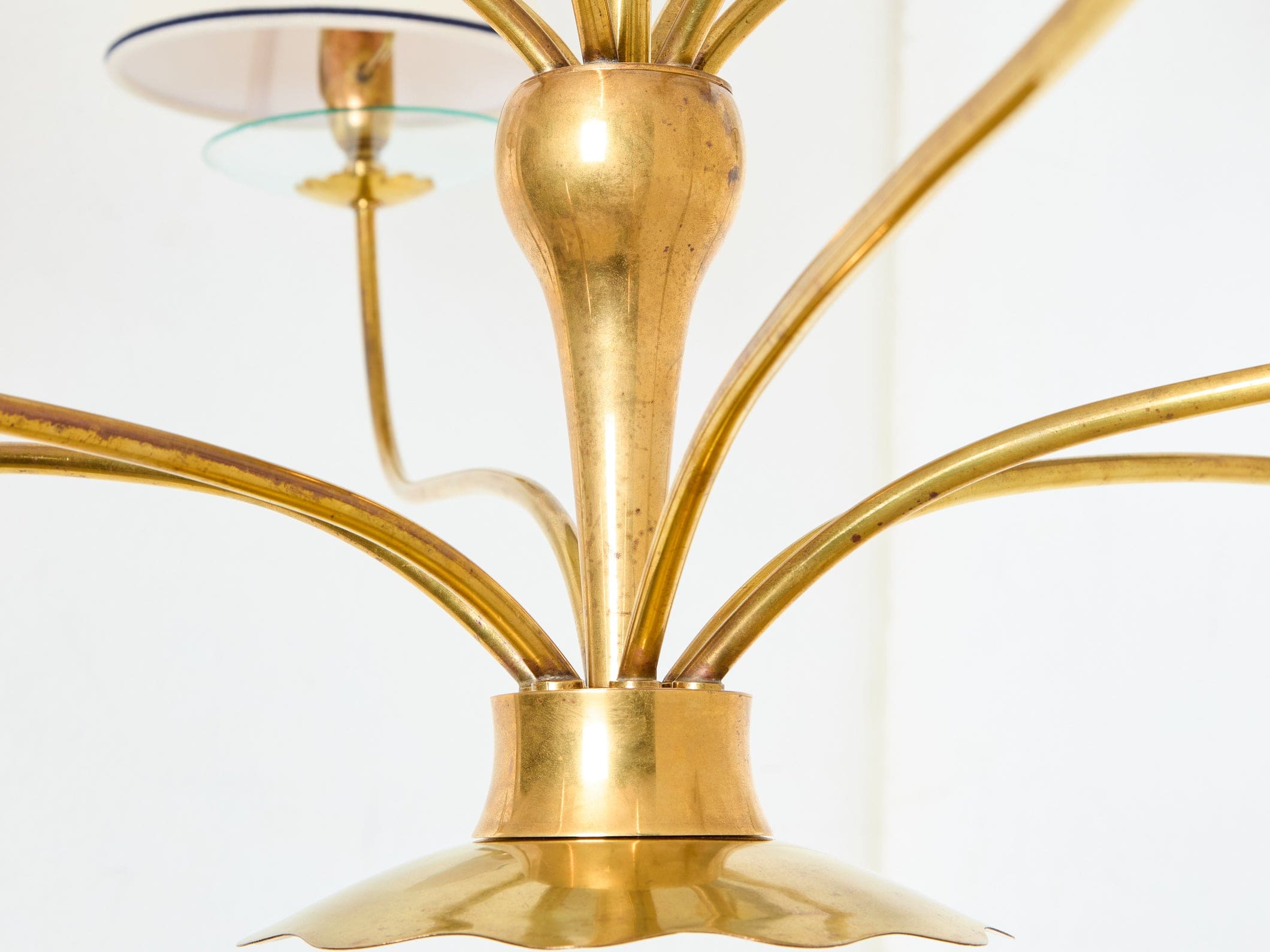 Lustre en laiton et cristal par Angelo Lelii pour Arredoluce, années 1940