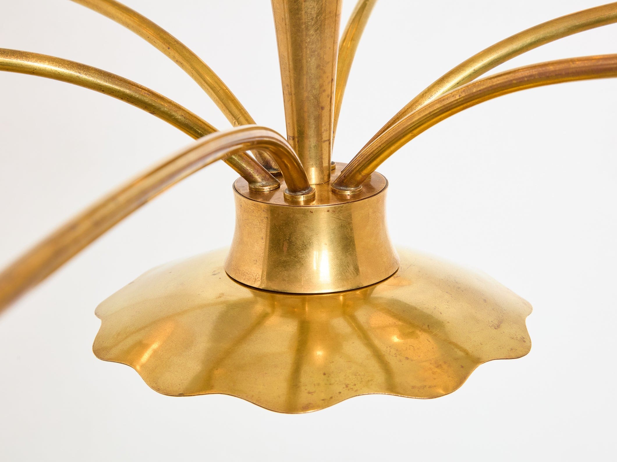 Lustre en laiton et cristal par Angelo Lelii pour Arredoluce, années 1940