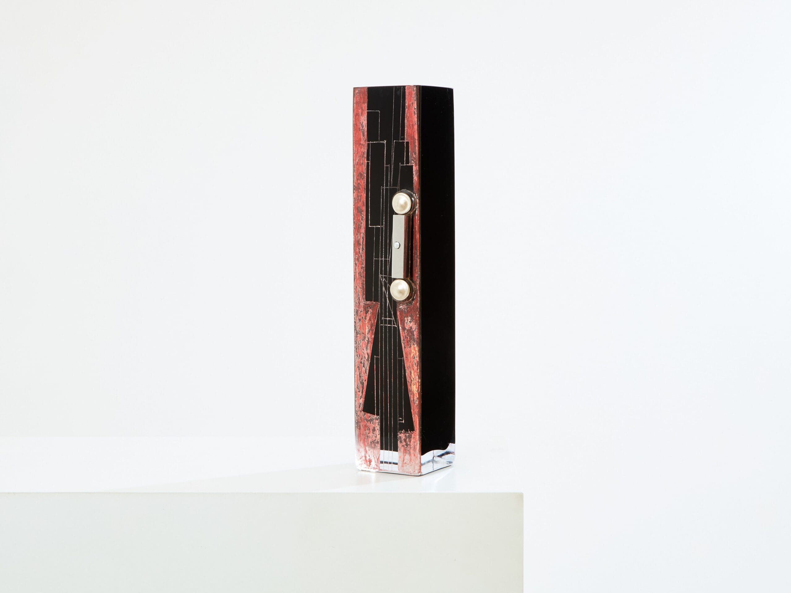 Grand Vase Art Déco en Verre Opalin Noir et Rouge par Anatole Riecke, 1938