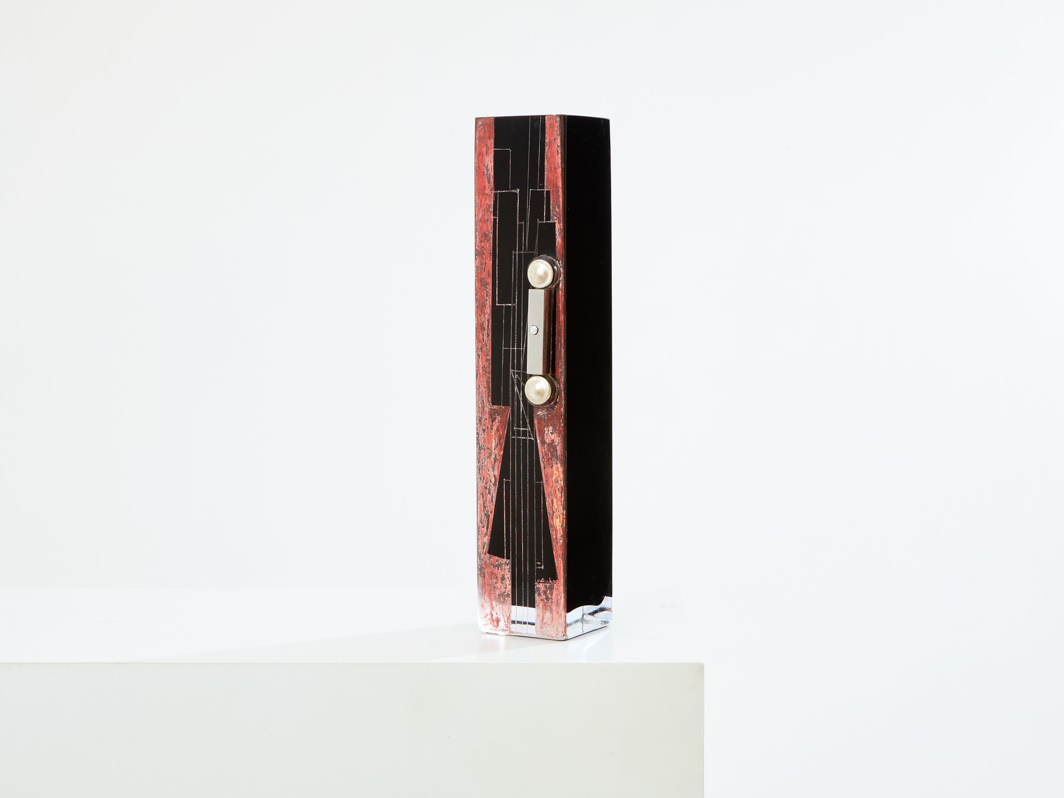 Grand Vase Art Déco en Verre Opalin Noir et Rouge par Anatole Riecke, 1938