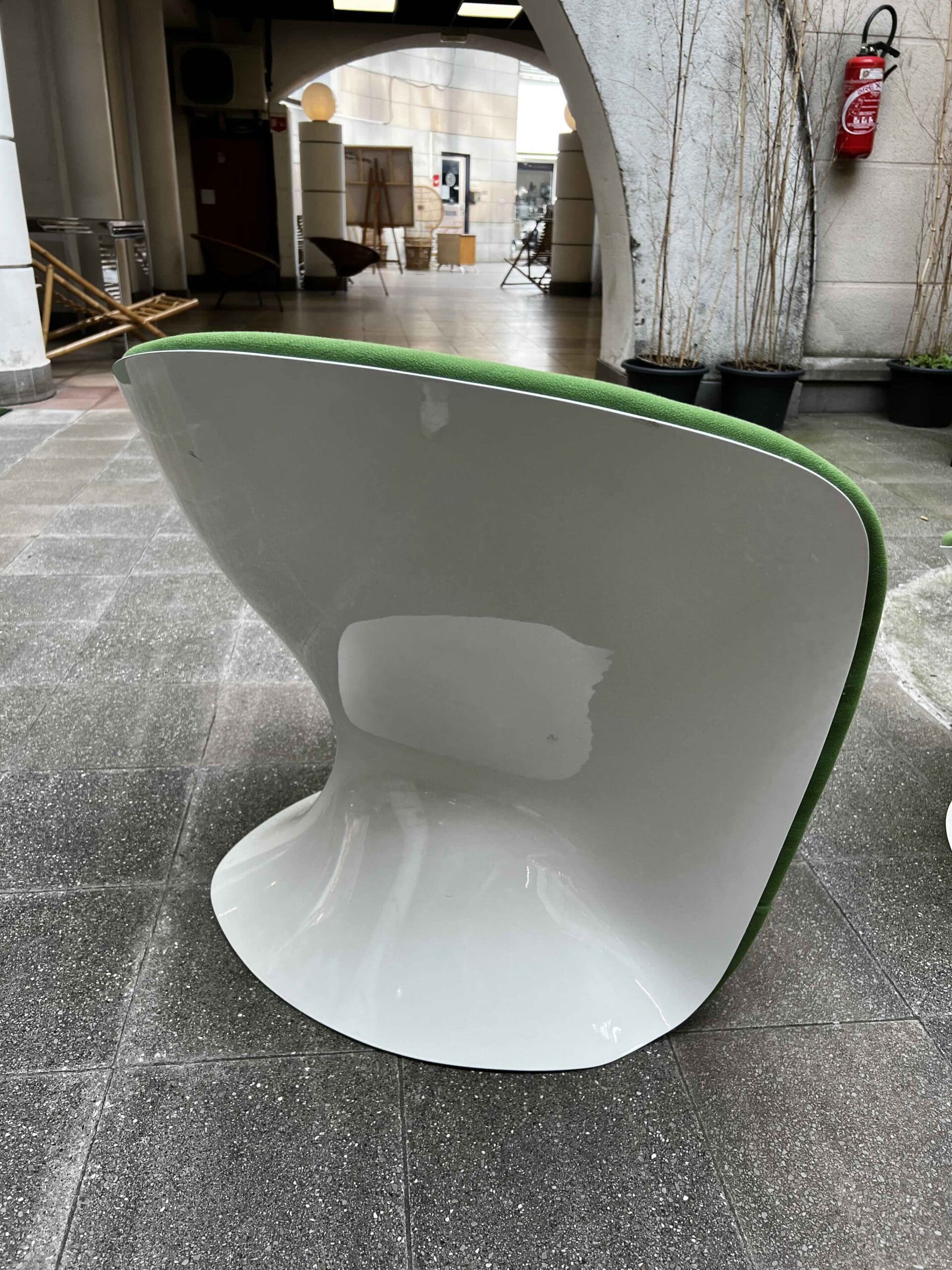 Fauteuil Girolle Jean-Pierre Laporte, Édition Thonet (1970) – Design Space Age Vintage