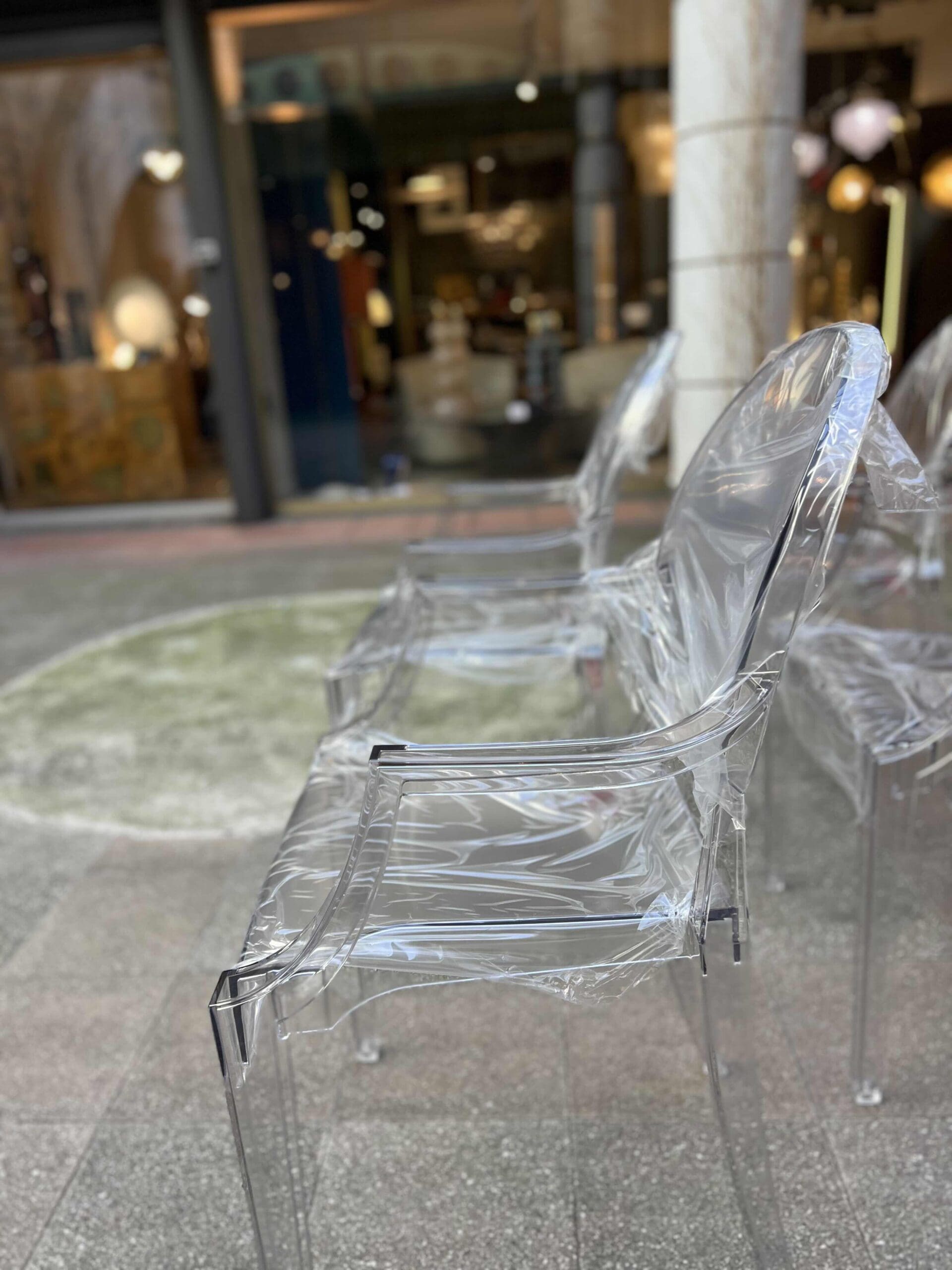 Lot de 4 chaises Louis Ghost Starck – Édition Kartell – Design iconique en polycarbonate