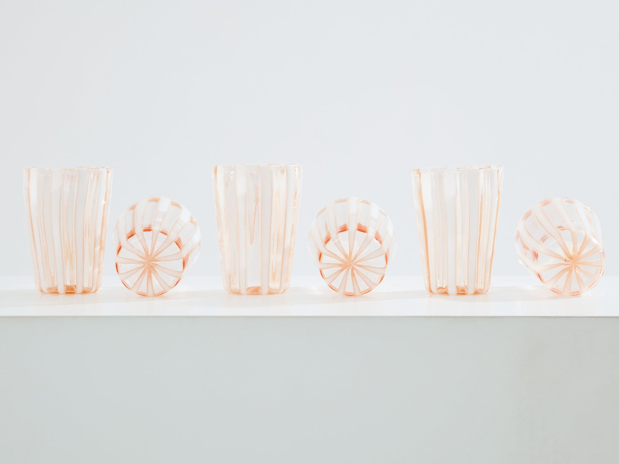 Set de 6 verres gobelets roses en verre de Murano, Italie, vers 1980