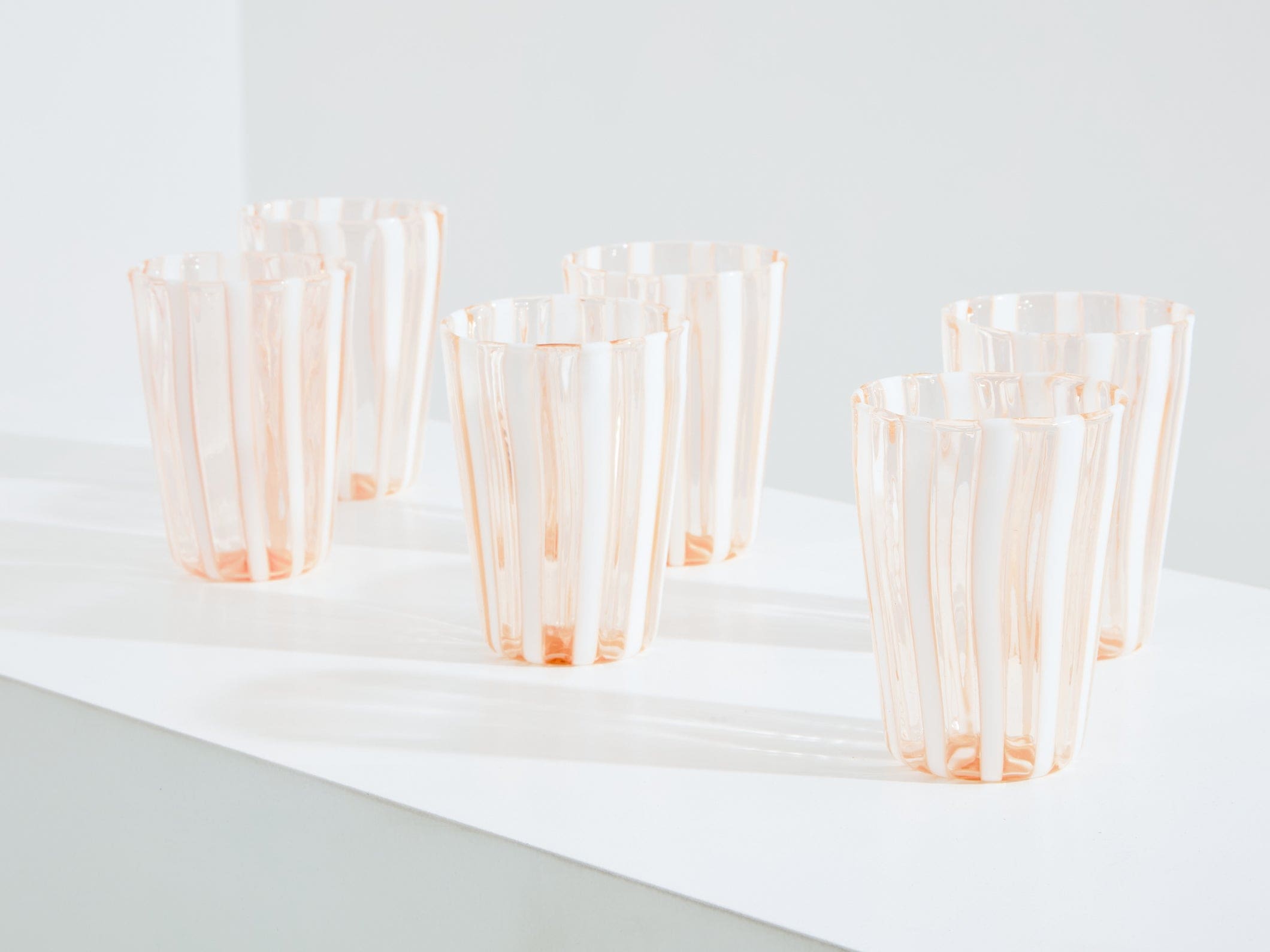 Set de 6 verres gobelets roses en verre de Murano, Italie, vers 1980