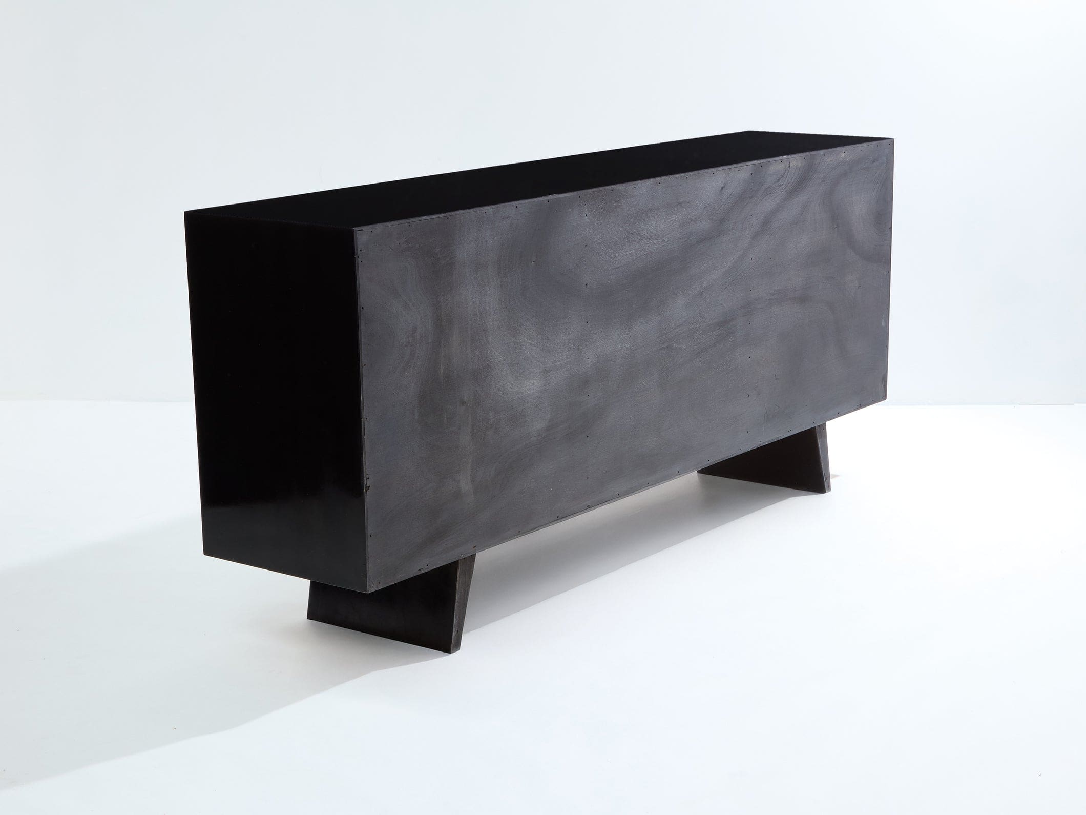 Enfilade Art déco en sycomore noirci et or signé Suzanne Guiguichon, années 1940