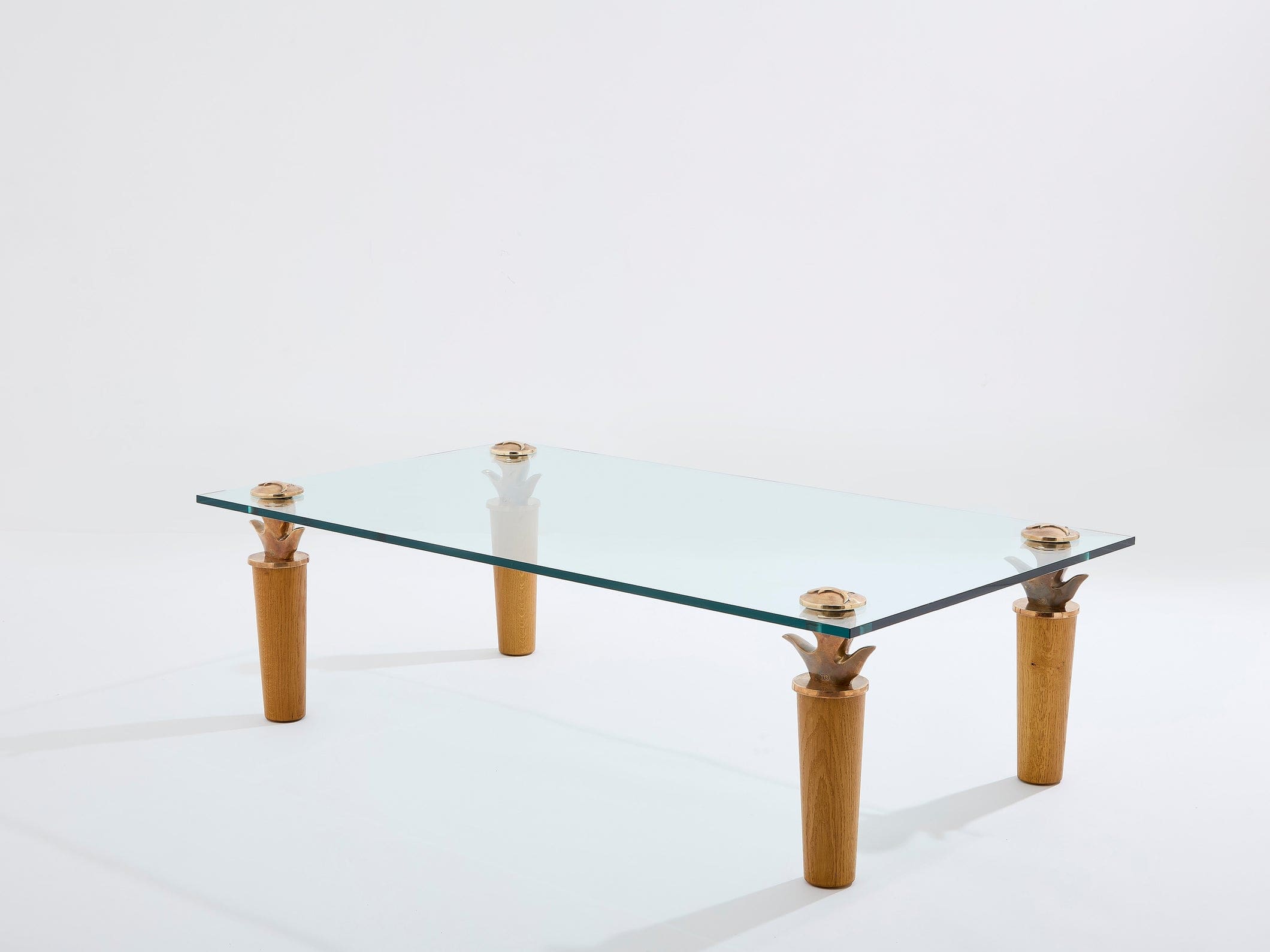 Table basse chêne massif et bronze modèle Concerto signée Garouste & Bonetti, 1995