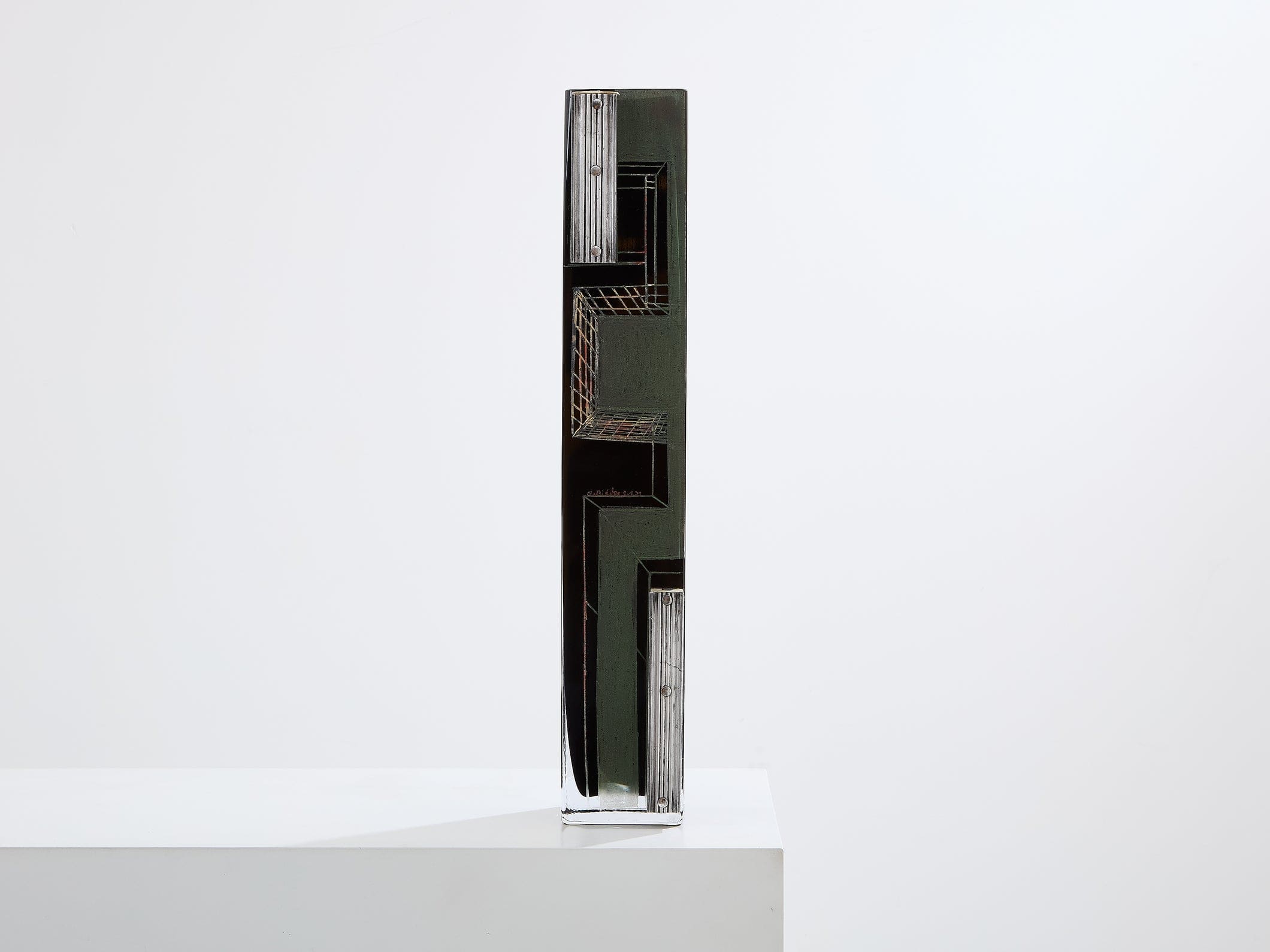 Vase Art Déco en Verre Opalin Noir et Vert par Anatole Riecke, 1939