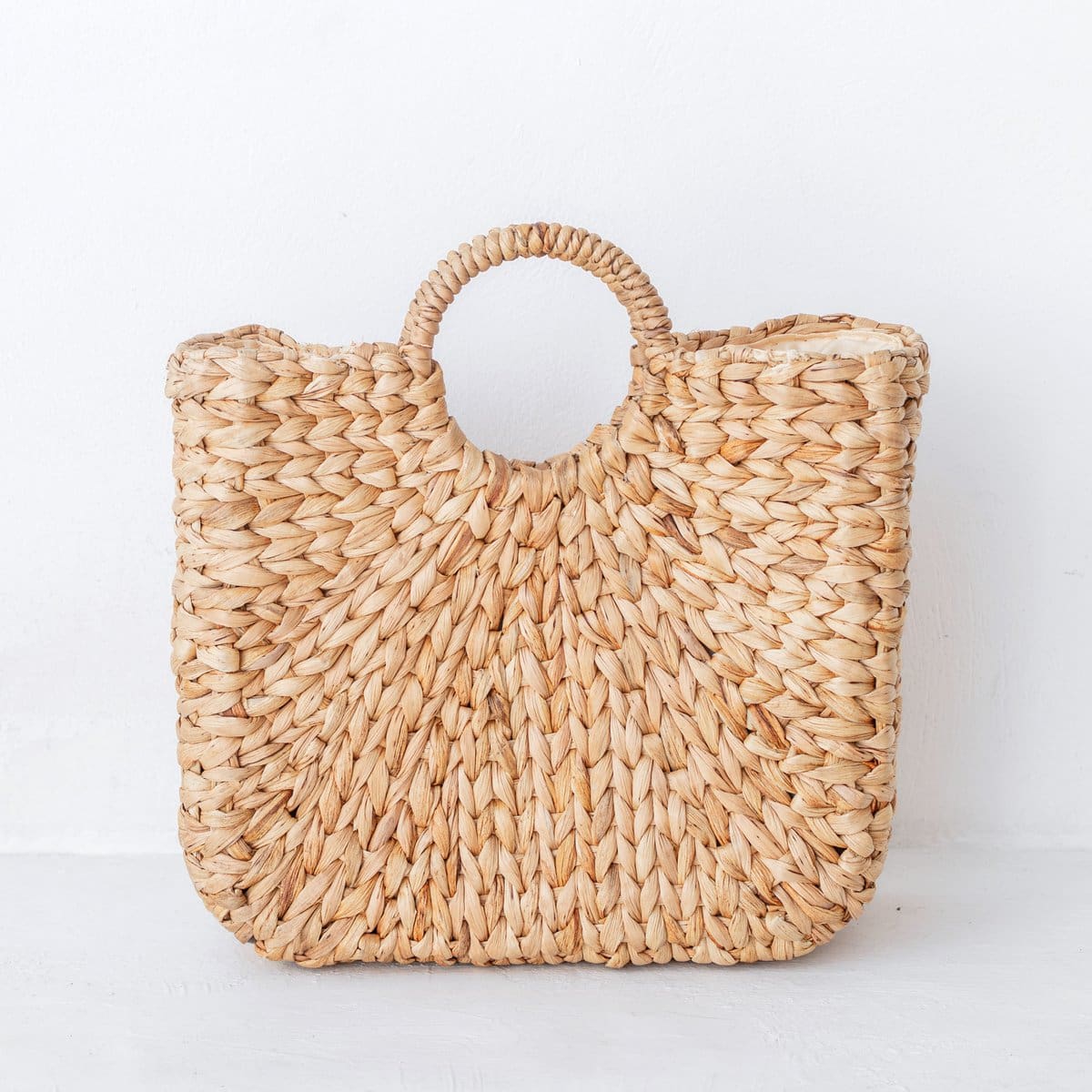 Sac d’été en fibres naturelles – Sambas, création artisanale doublée et refermable