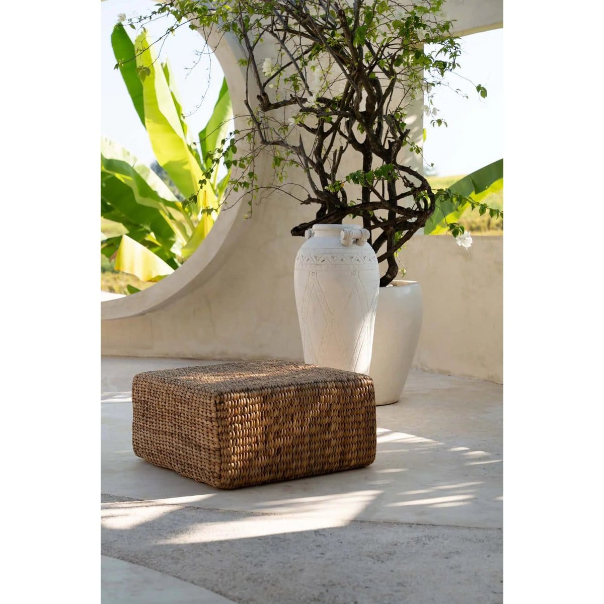 Pouf Jacinthe – Taille M, élégance artisanale en seagrass et rotin tressé