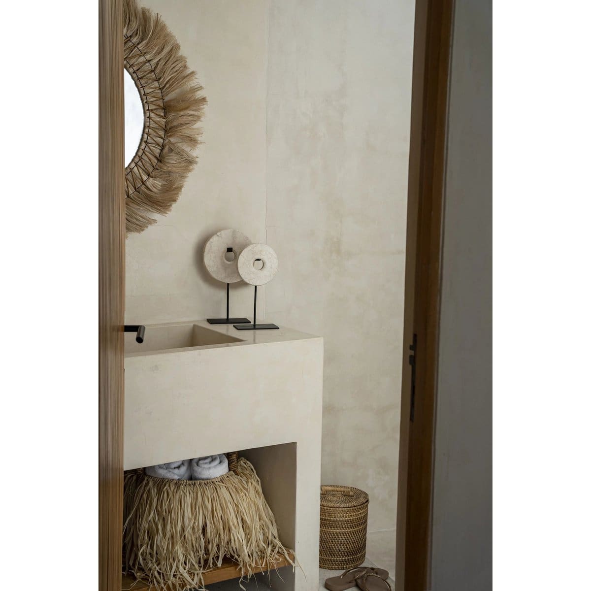 Disque en marbre blanc taille S – Présentoir décoratif raffiné sur socle noir (neuf)