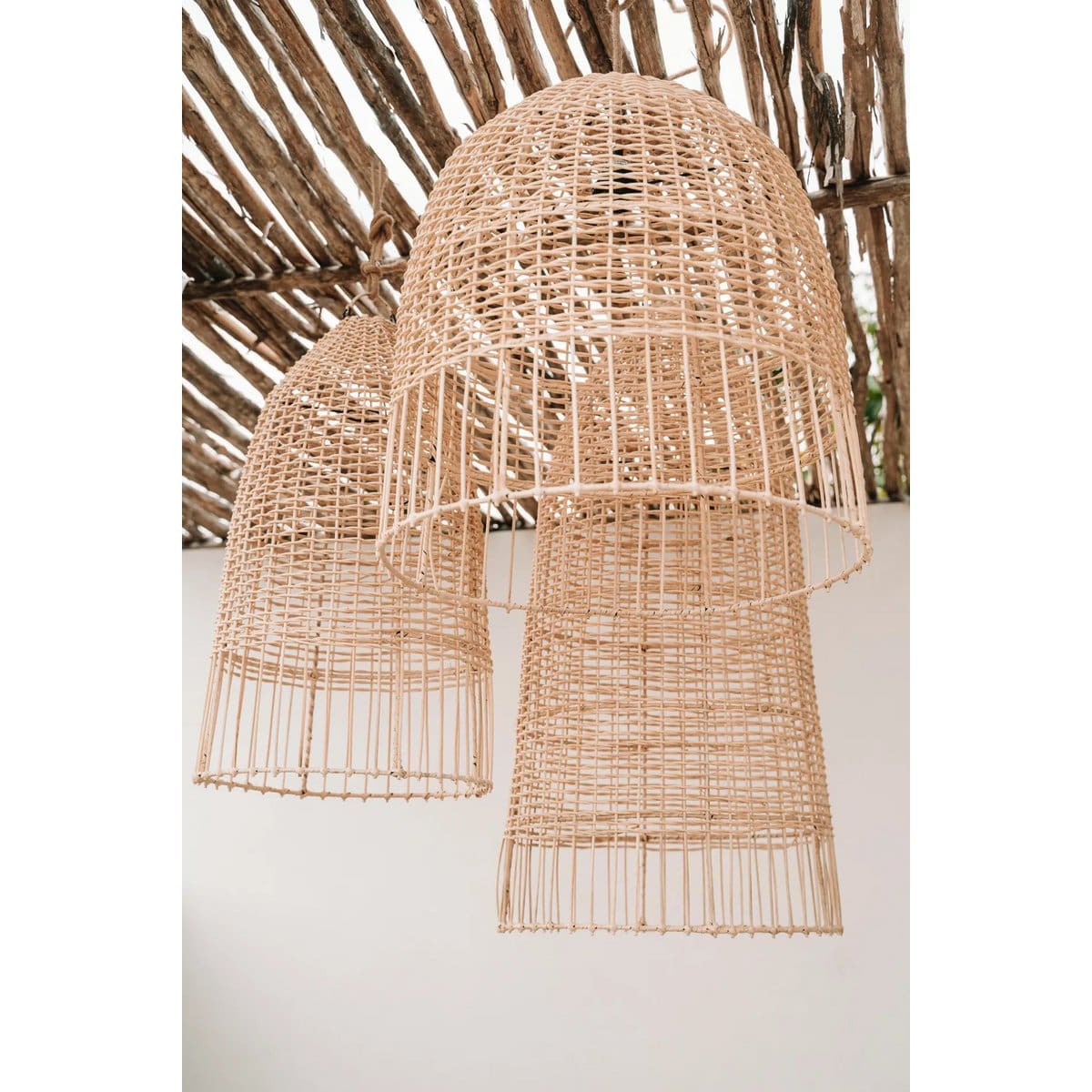 Suspension Elbe en rotin naturel – Tressage artisanal façon cage, taille M (neuf)