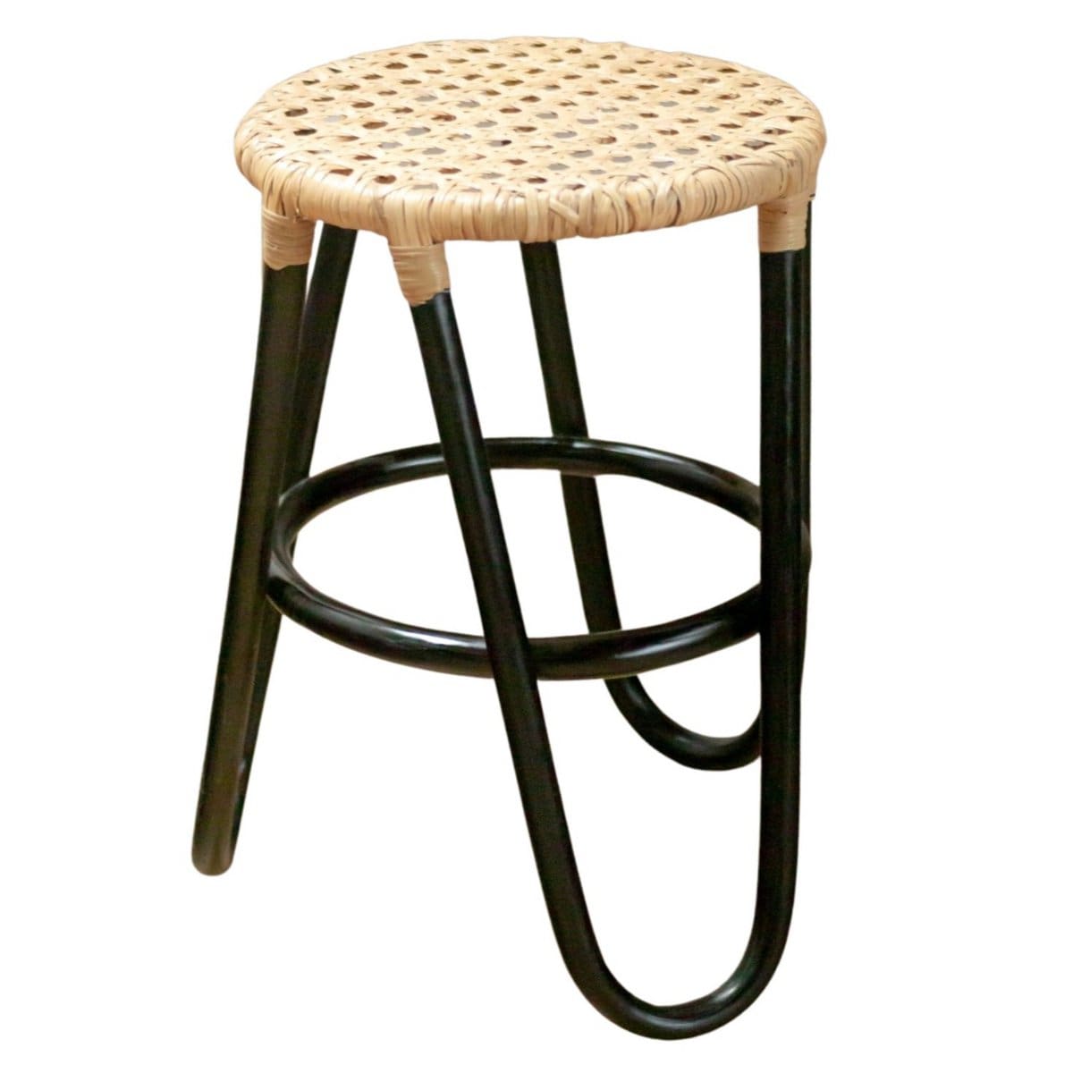 Tabouret en rotin noir Kolaka – Design sculptural à trois pieds, fait main à Java