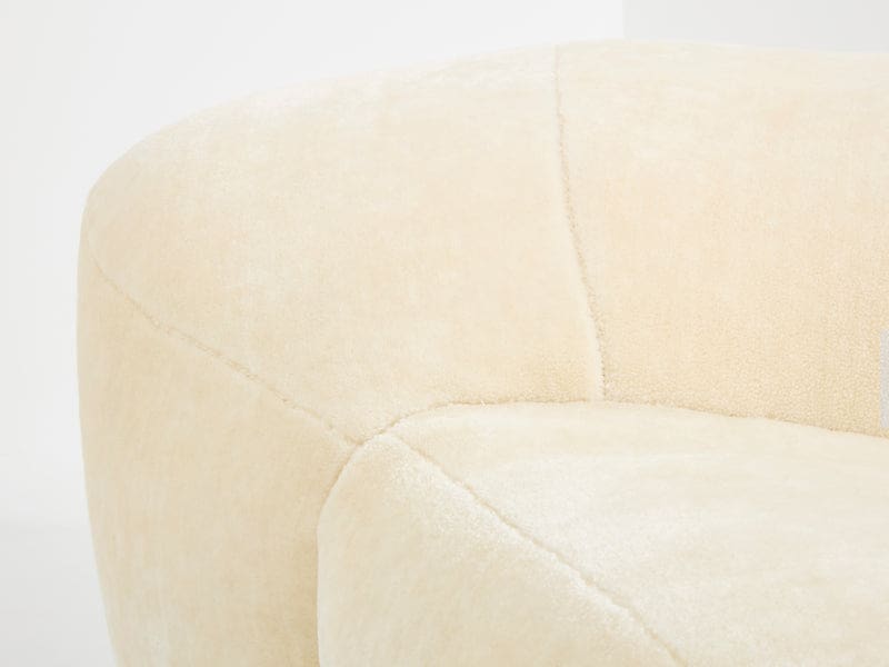 Canapé croissant Raphaël Raffel pour Honoré Paris, velours mohair, années 1970