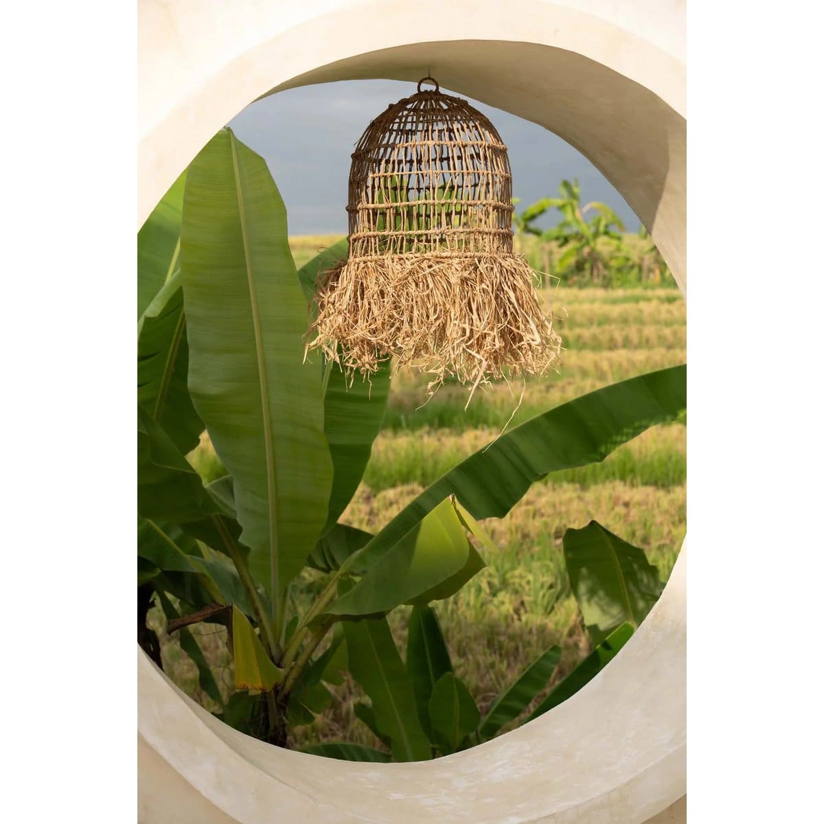 Suspension naturelle – Modèle Casita S en rotin et fibres sauvages d’Indonésie