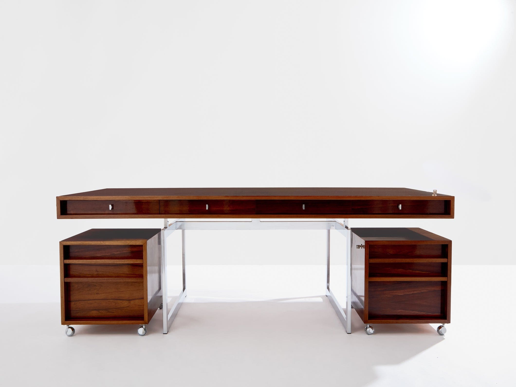 Bureau Bodil Kjaer en palissandre et chrome, Danemark 1960, avec caissons