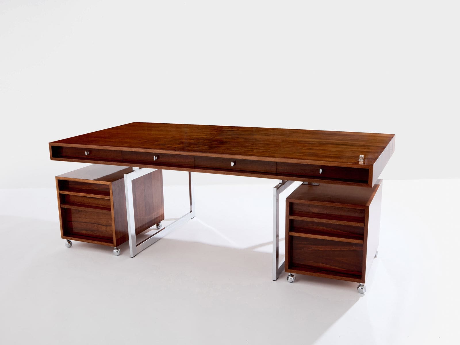 Bureau Bodil Kjaer en palissandre et chrome, Danemark 1960, avec caissons