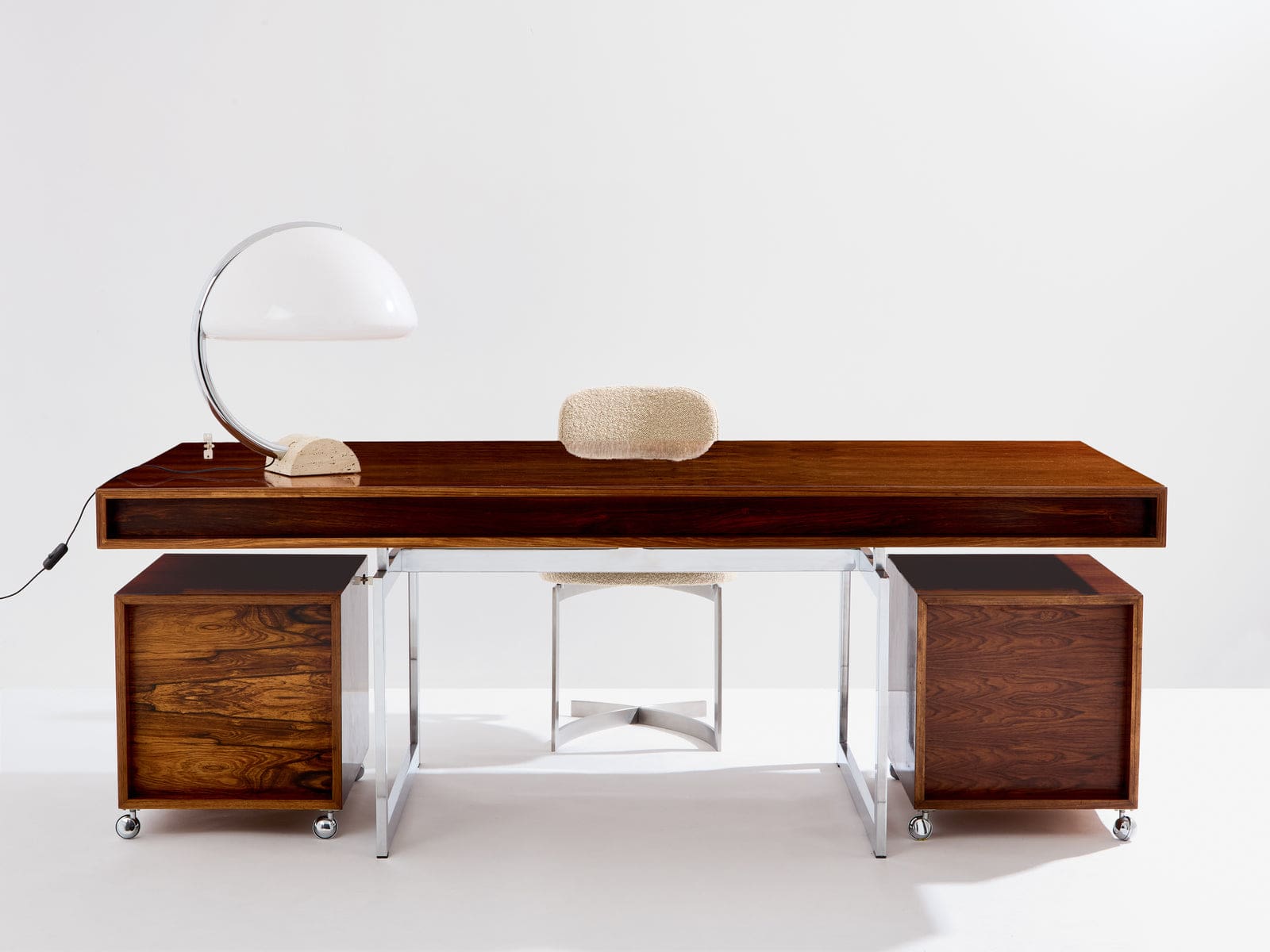 Bureau Bodil Kjaer en palissandre et chrome, Danemark 1960, avec caissons