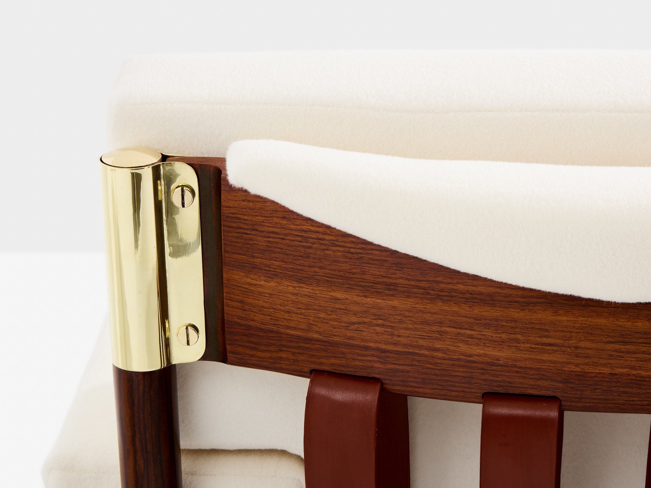 Paire de fauteuils Carlo De Carli en palissandre, cuir et laiton, 1966