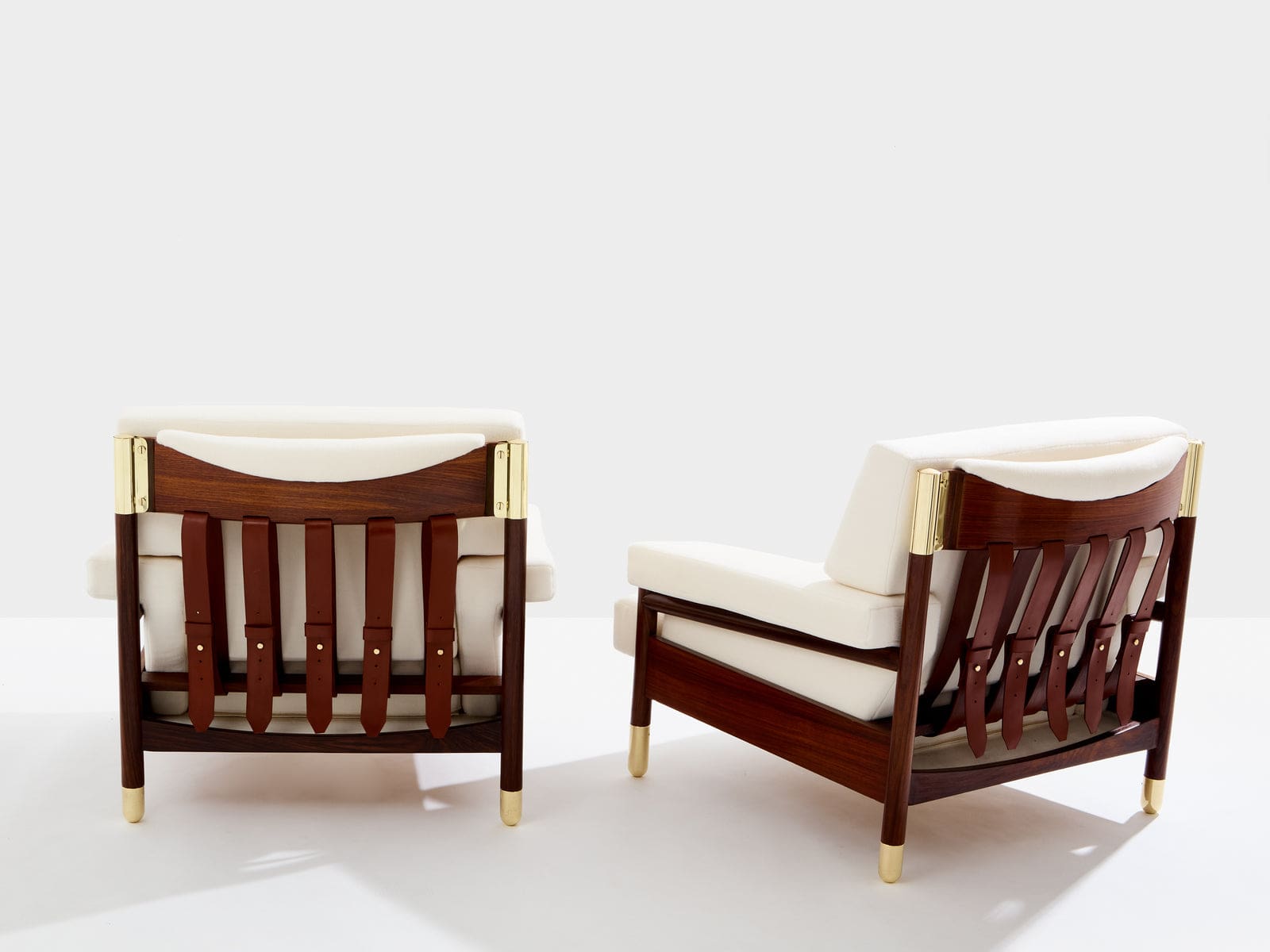 Paire de fauteuils Carlo De Carli en palissandre, cuir et laiton, 1966