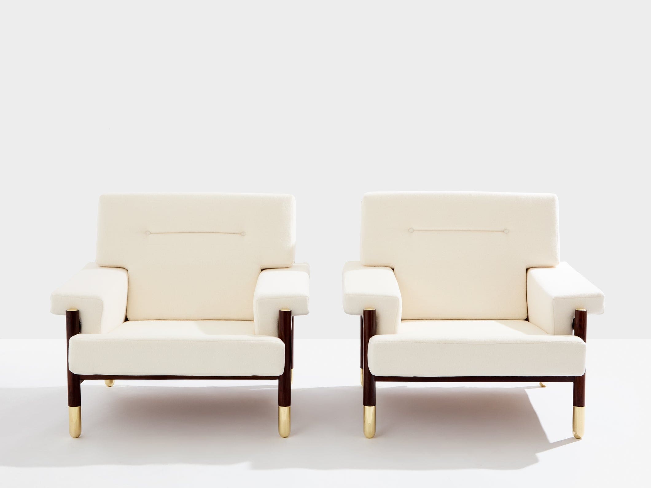 Paire de fauteuils Carlo De Carli en palissandre, cuir et laiton, 1966