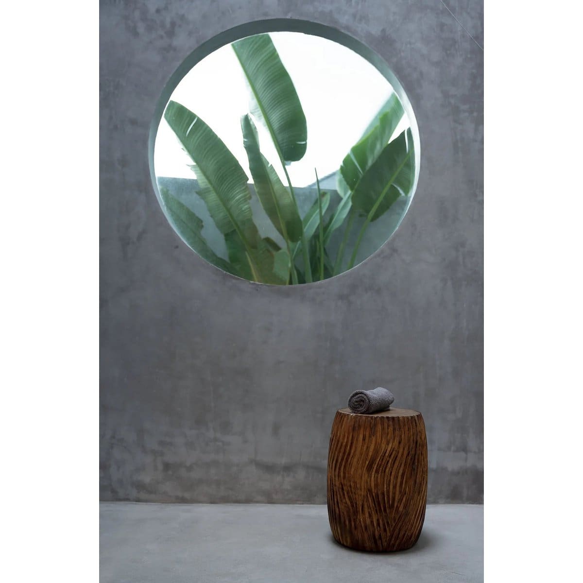 Tabouret Célèbes – Sculpture organique en bois de suar (pièce artisanale neuve) – Naturel 30×45 cm