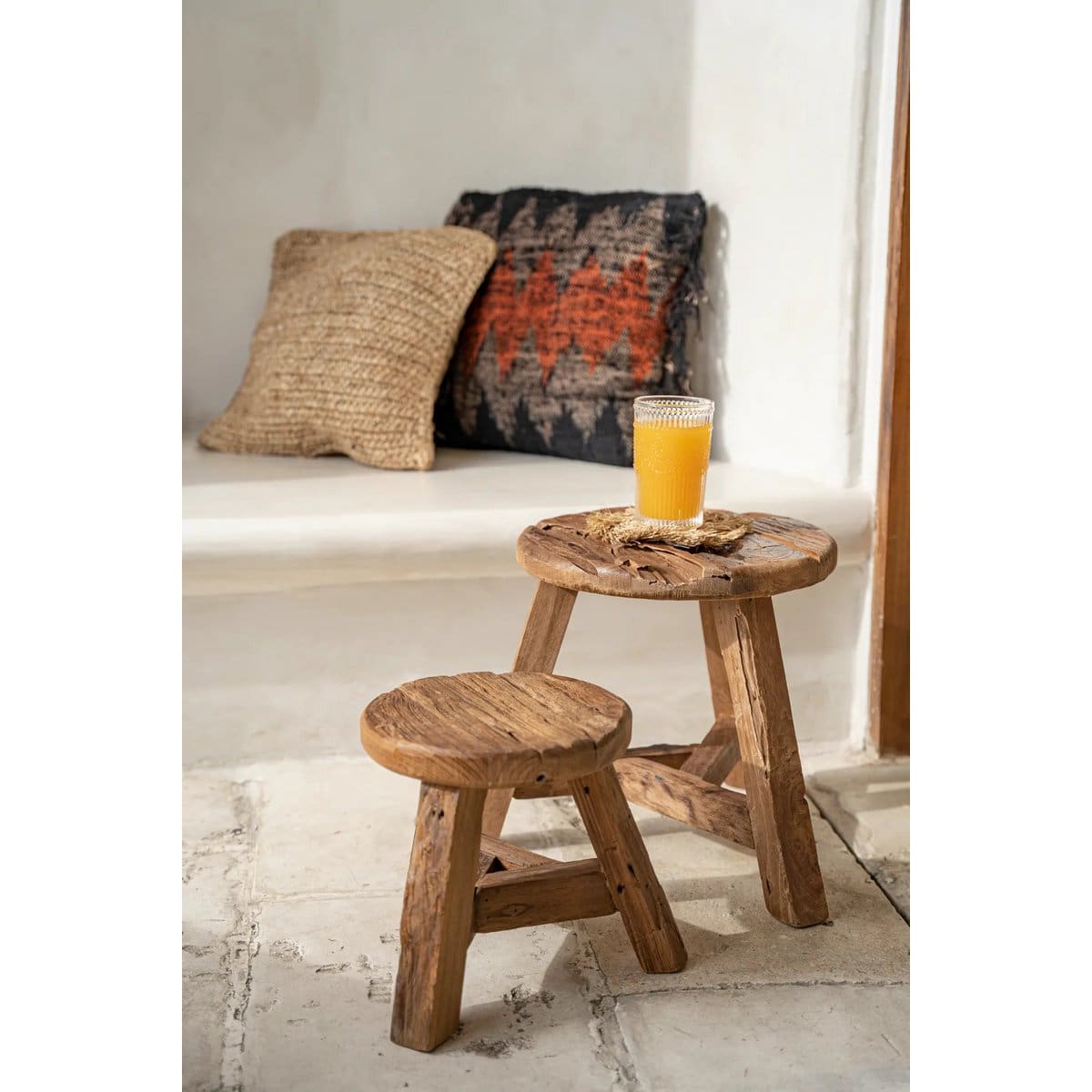 Tabouret en teck recyclé Yatai – Taille L, patine brute et style ethnique naturel (pièce neuve)