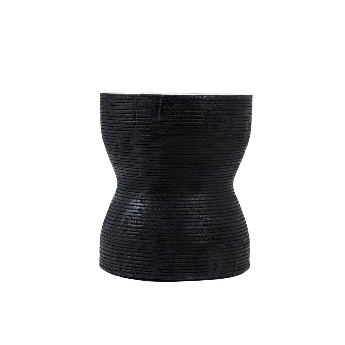 Tabouret design Kotoran – Finition brute et texture striée, création artisanale neuve