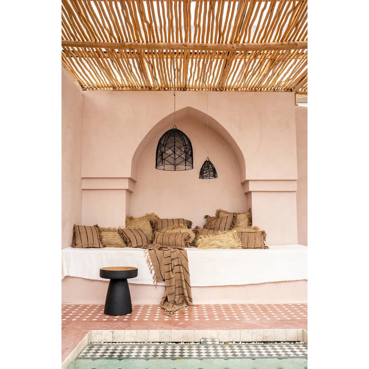 La table d’appoint Rayu – Noir Naturel