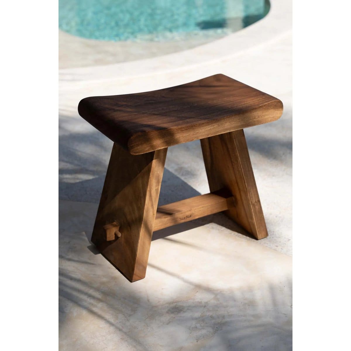 Tabouret en bois de suar – Design naturel et intemporel, fabrication artisanale (neuf)