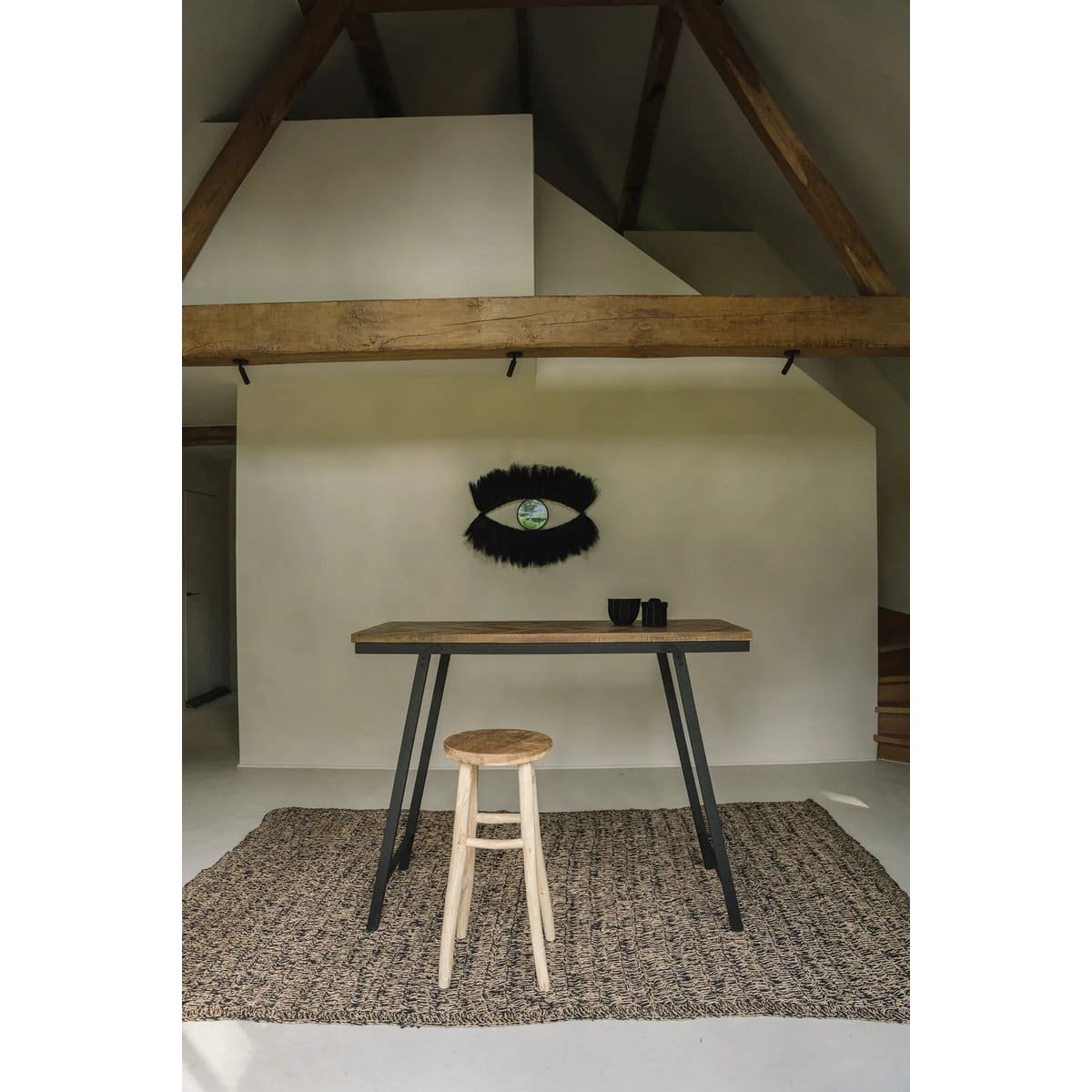 Tapis noir en jonc de mer – Création artisanale en raphia et sisal, 180×240 cm (neuf)