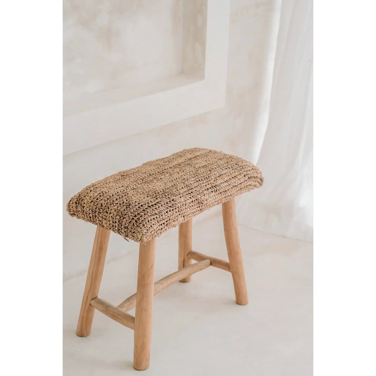 Banc en raphia et bois de teck – Fabrication artisanale sur commande (pièce neuve)