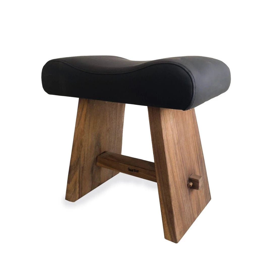Tabouret en bois de suar et cuir noir – Design artisanal d’Indonésie (pièce neuve)