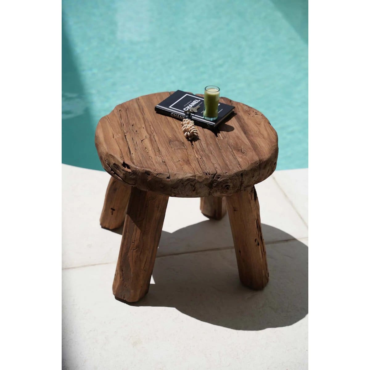 La table d’appoint rustique Marabunta – Naturel